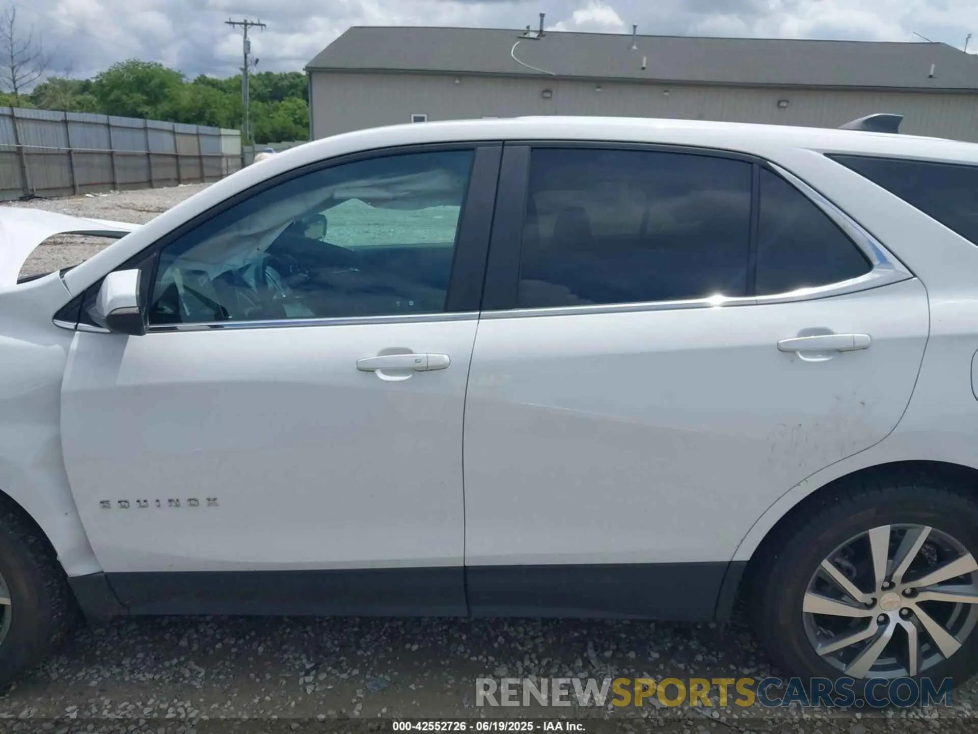 15 fotografías del automóvil dañado 3GNAXUEV3NL255366 CHEVROLET EQUINOX 2022