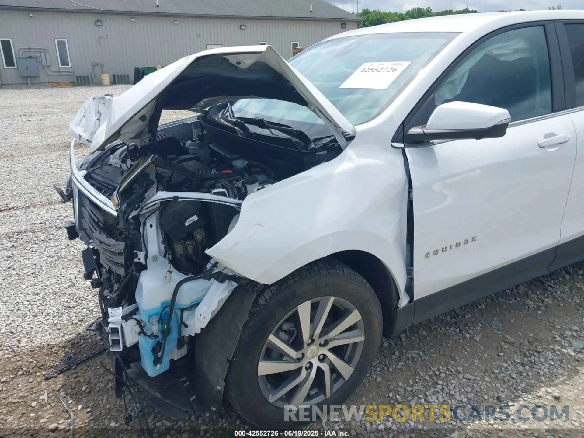 6 fotografías del automóvil dañado 3GNAXUEV3NL255366 CHEVROLET EQUINOX 2022
