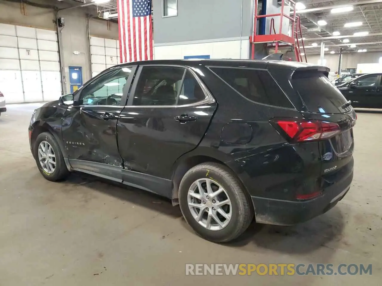 2 fotografías del automóvil dañado 3GNAXUEV3NL285953 CHEVROLET EQUINOX 2022