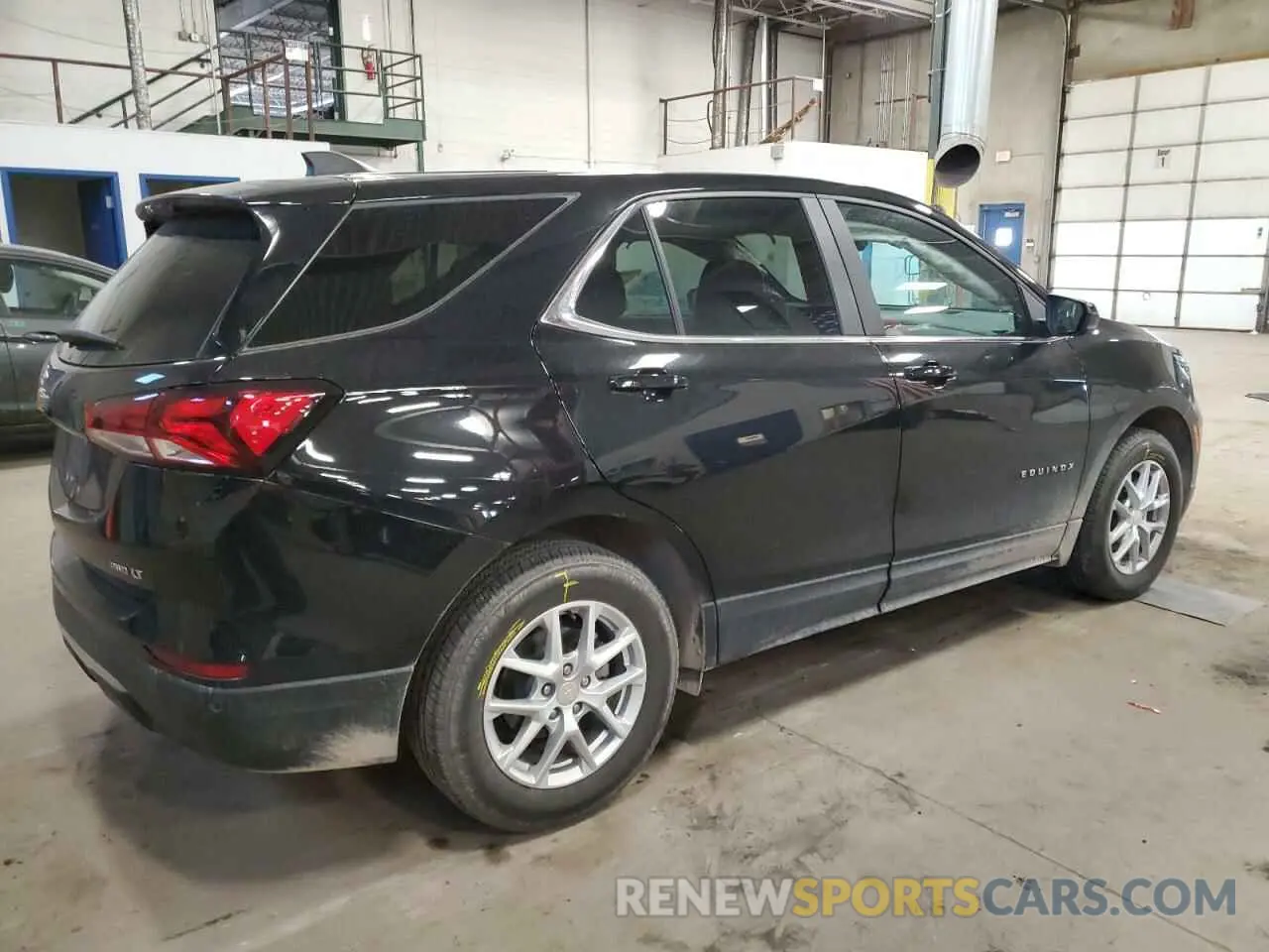 3 fotografías del automóvil dañado 3GNAXUEV3NL285953 CHEVROLET EQUINOX 2022