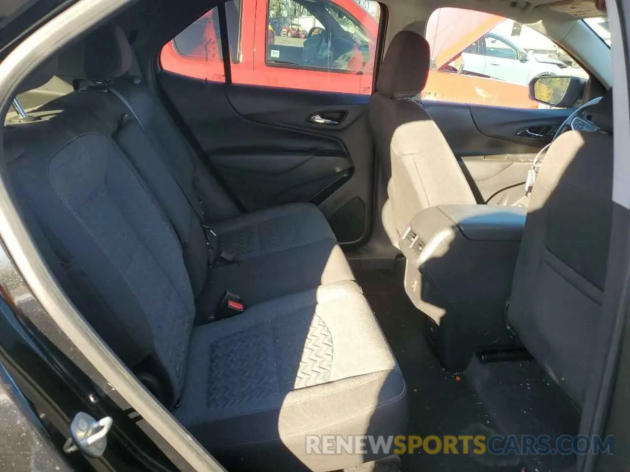 11 fotografías del automóvil dañado 3GNAXUEV3NL314349 CHEVROLET EQUINOX 2022