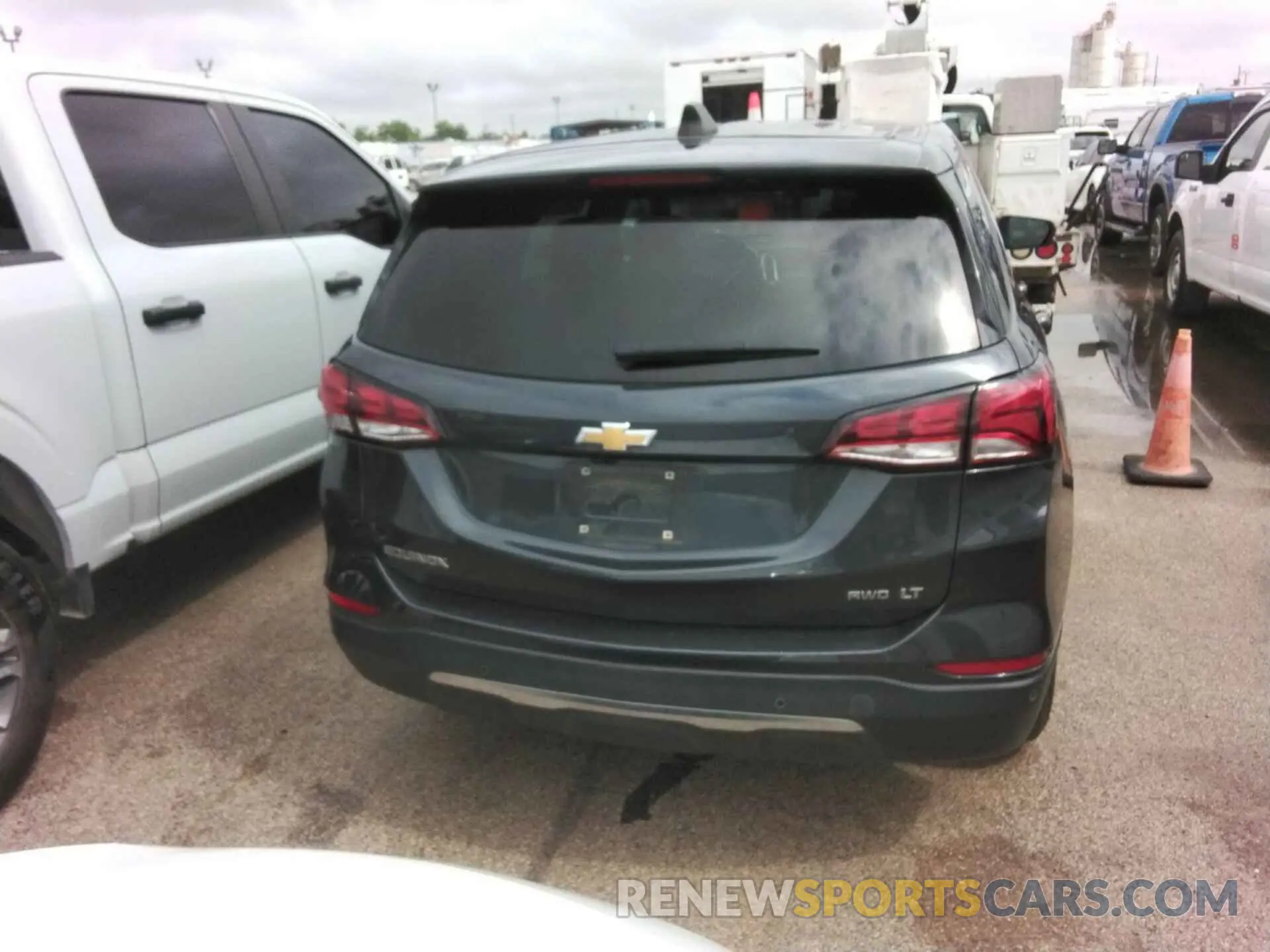 18 fotografías del automóvil dañado 3GNAXUEV3NS109314 CHEVROLET EQUINOX 2022