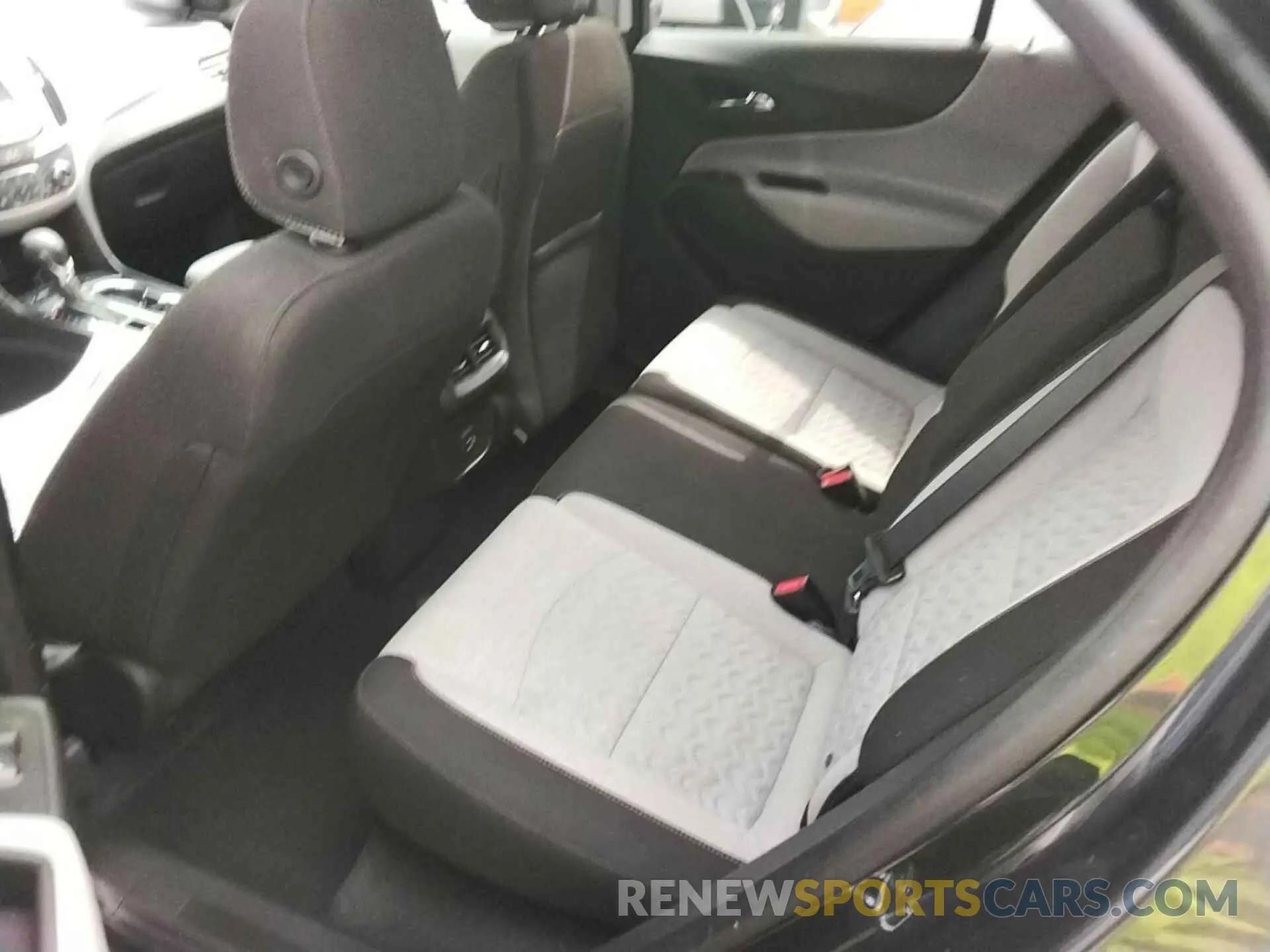 2 fotografías del automóvil dañado 3GNAXUEV3NS109314 CHEVROLET EQUINOX 2022