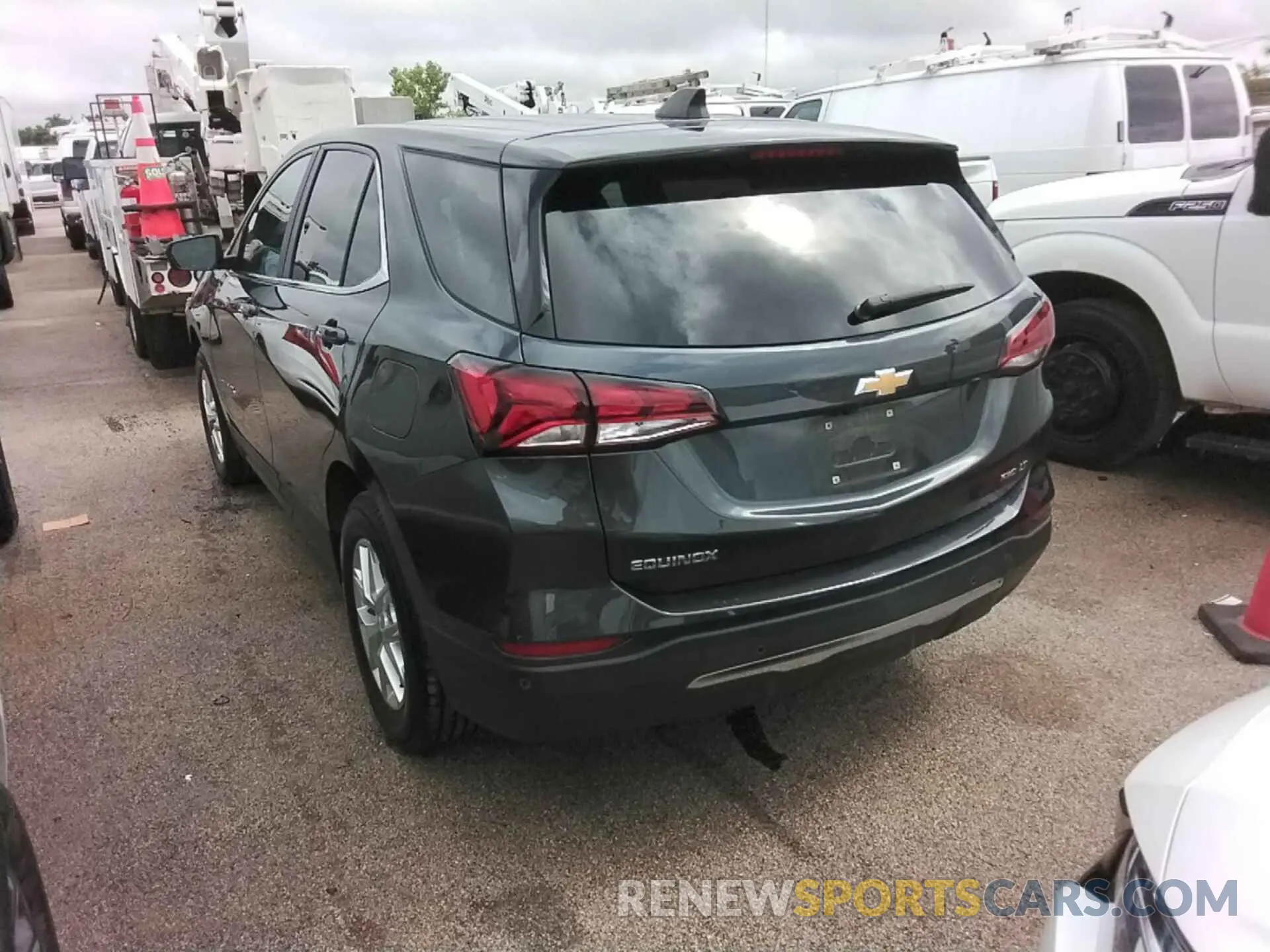 24 fotografías del automóvil dañado 3GNAXUEV3NS109314 CHEVROLET EQUINOX 2022