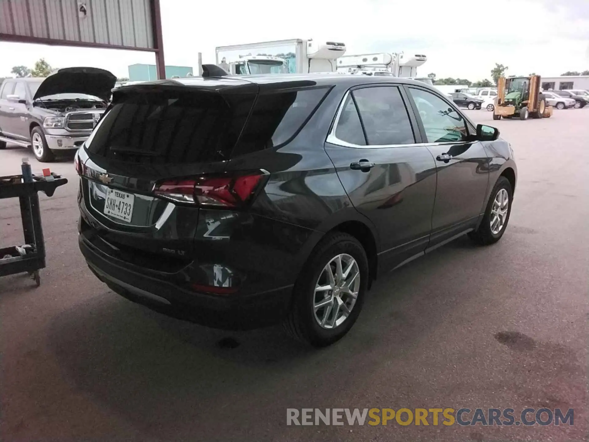 7 fotografías del automóvil dañado 3GNAXUEV3NS109314 CHEVROLET EQUINOX 2022