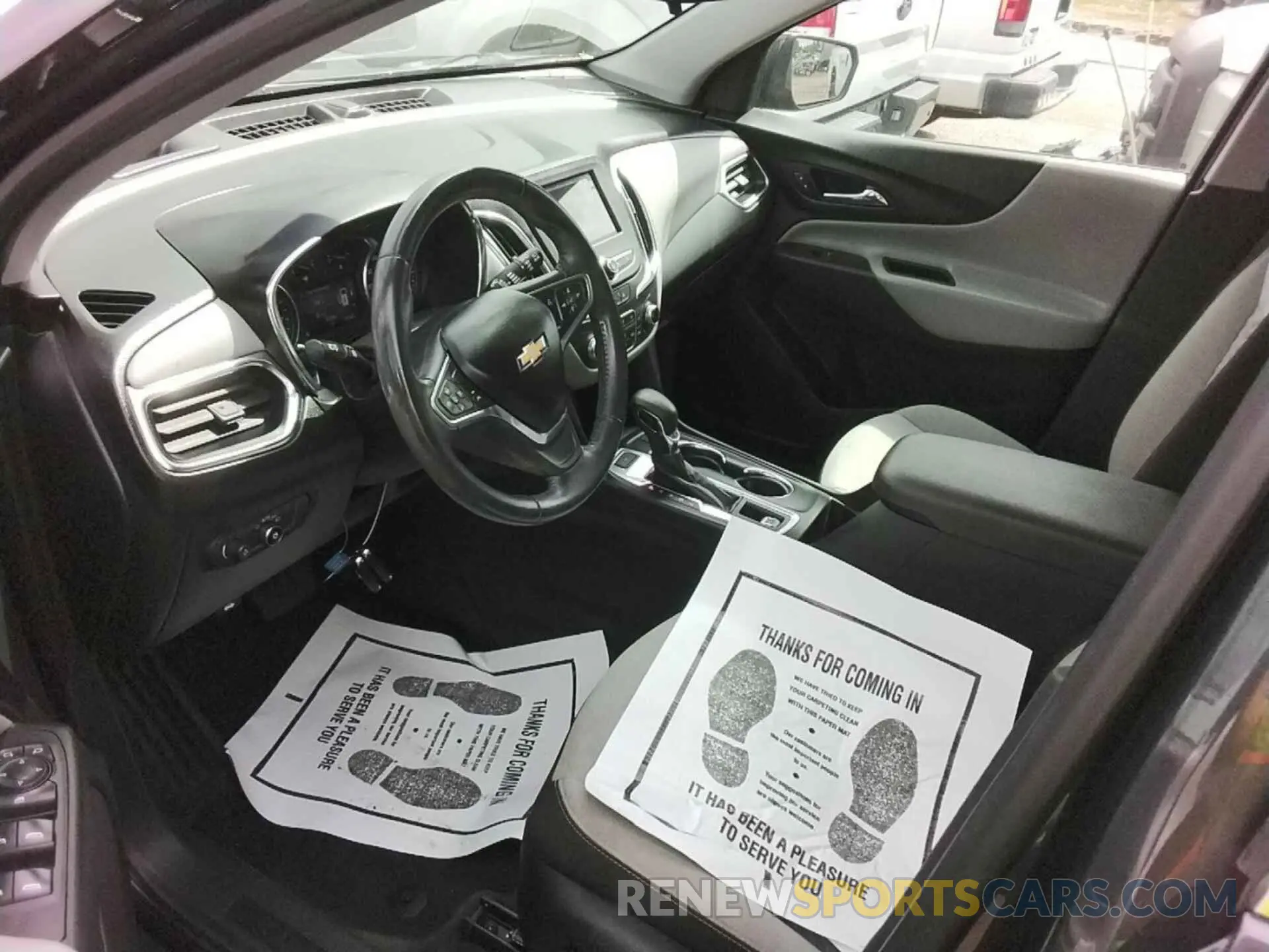 9 fotografías del automóvil dañado 3GNAXUEV3NS109314 CHEVROLET EQUINOX 2022