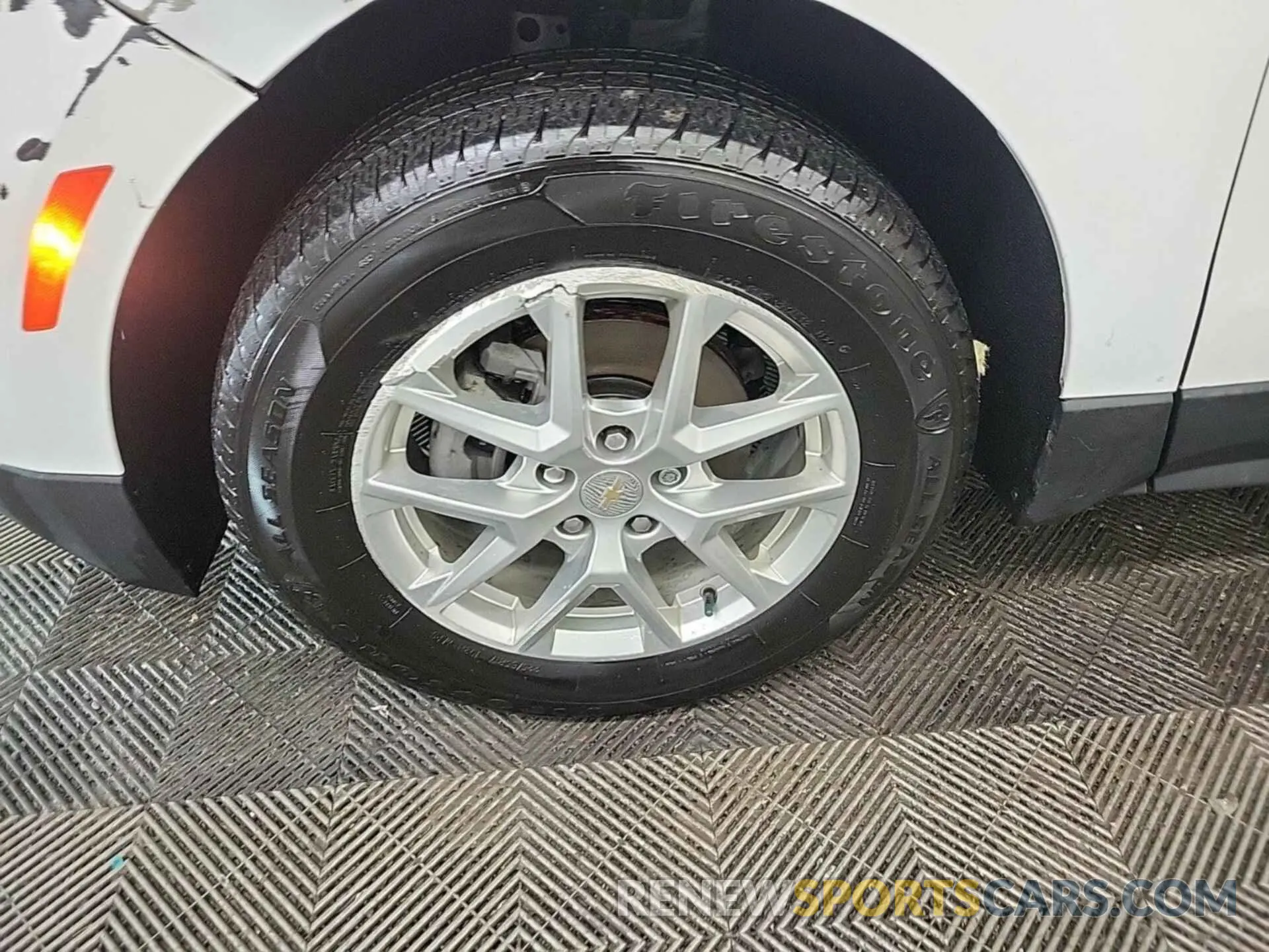 30 fotografías del automóvil dañado 3GNAXUEV4NL122521 CHEVROLET EQUINOX 2022