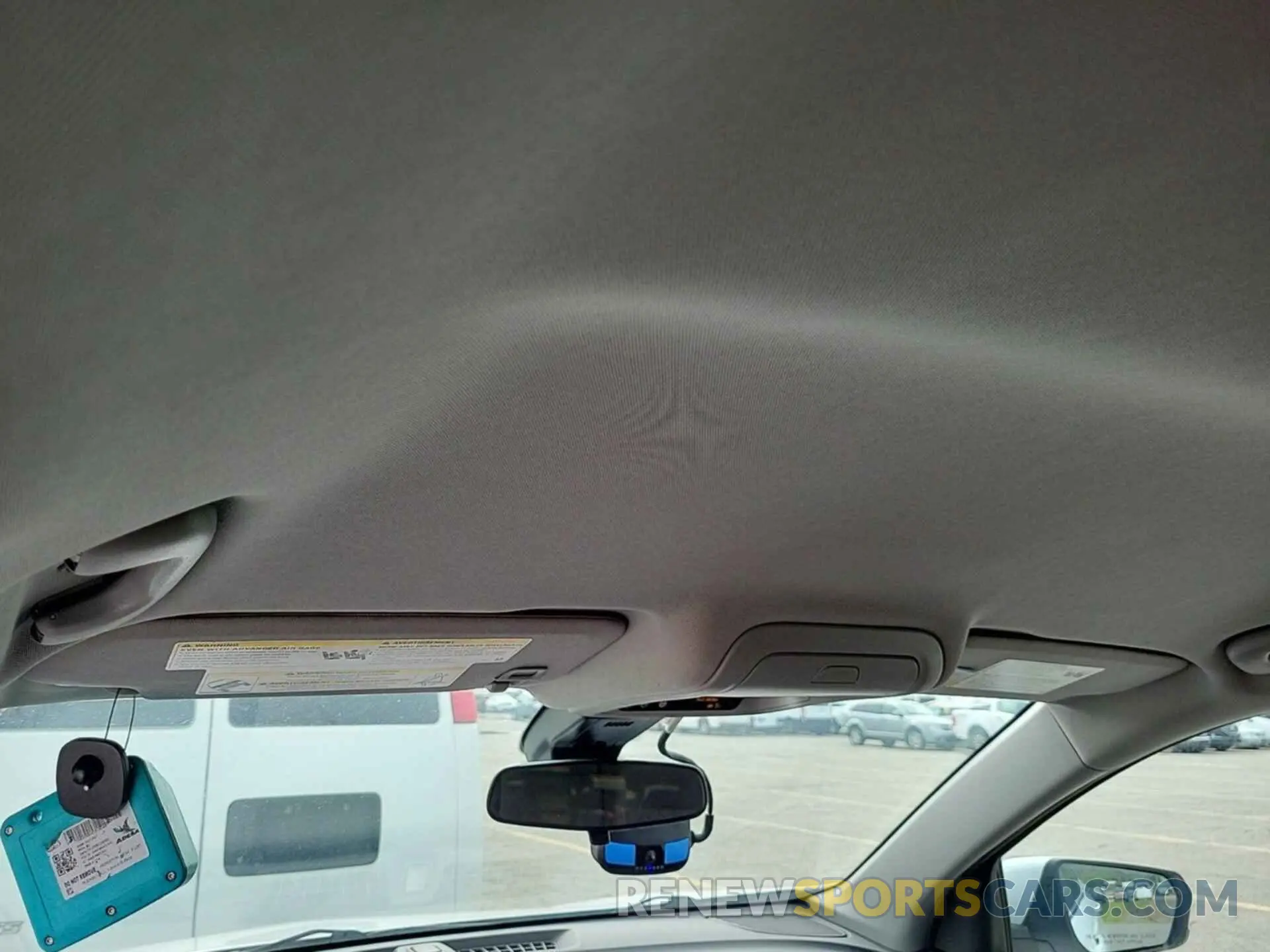 9 fotografías del automóvil dañado 3GNAXUEV4NL122521 CHEVROLET EQUINOX 2022