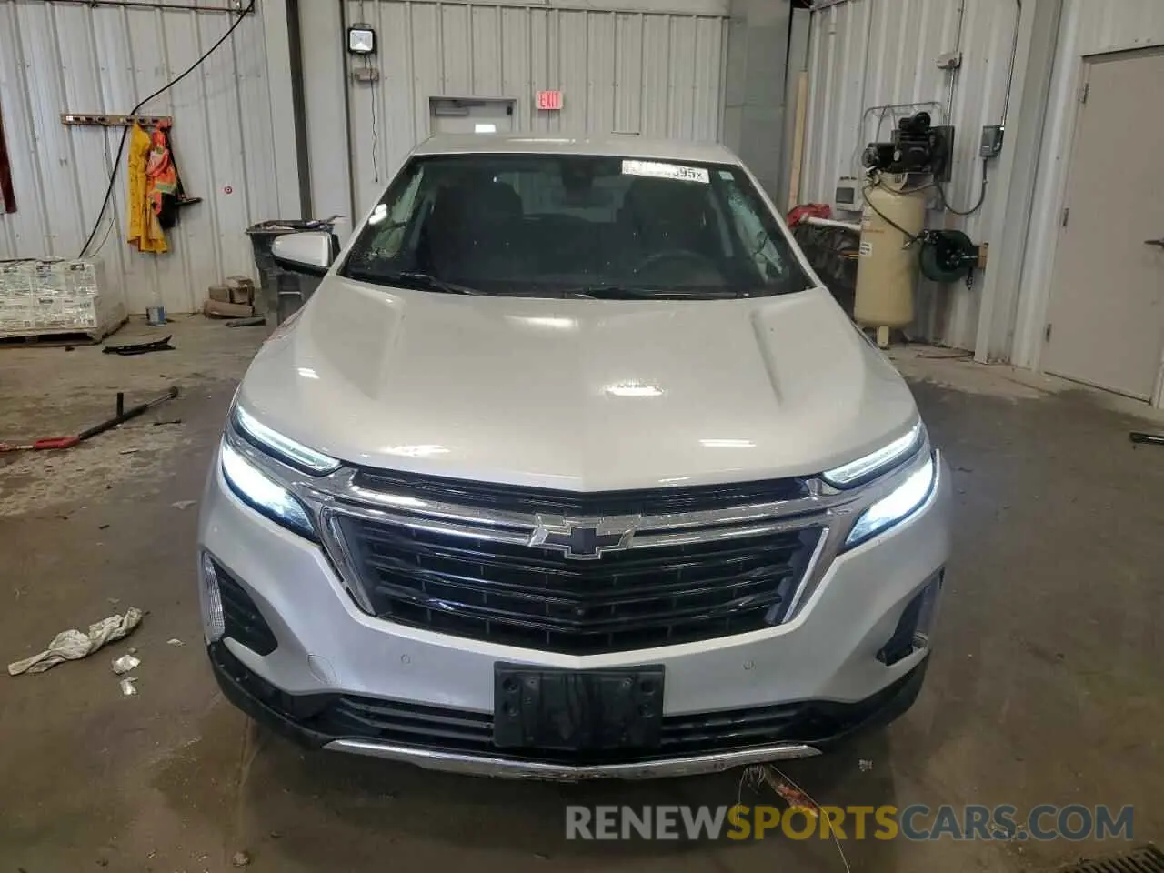 5 fotografías del automóvil dañado 3GNAXUEV4NL258535 CHEVROLET EQUINOX 2022