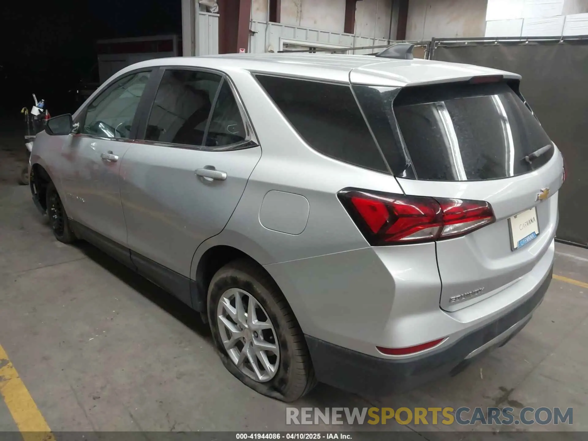 3 fotografías del automóvil dañado 3GNAXUEV8NL178011 CHEVROLET EQUINOX 2022