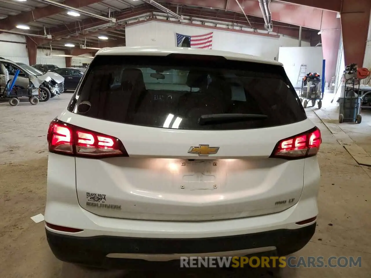 6 fotografías del automóvil dañado 3GNAXUEV8NL235100 CHEVROLET EQUINOX 2022