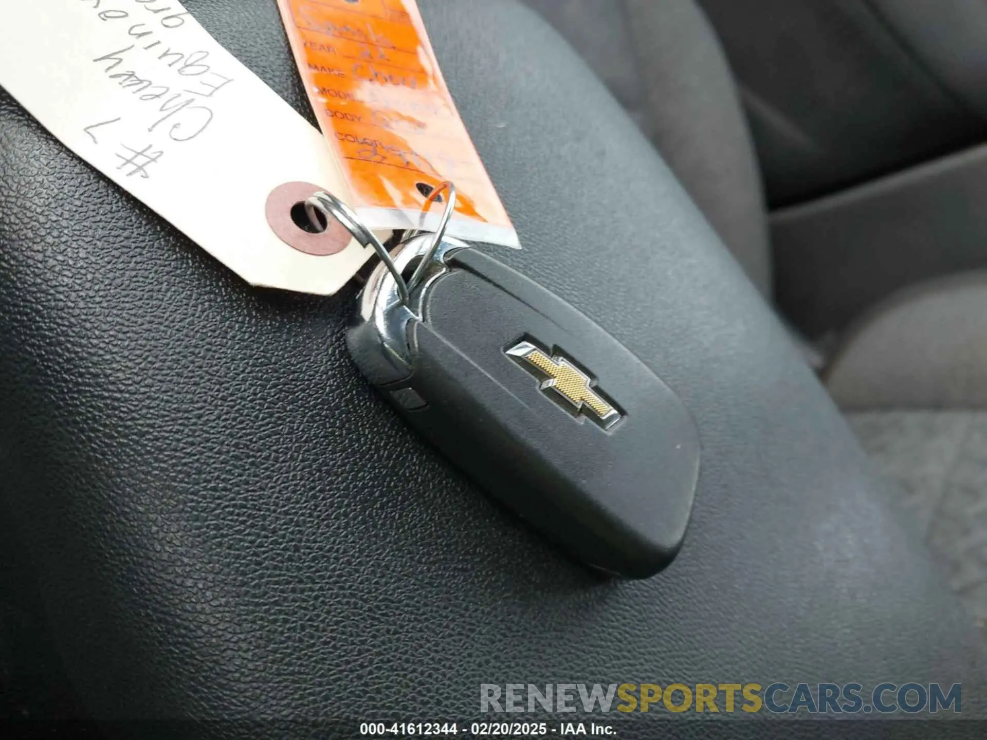 11 fotografías del automóvil dañado 3GNAXUEV8NS215337 CHEVROLET EQUINOX 2022