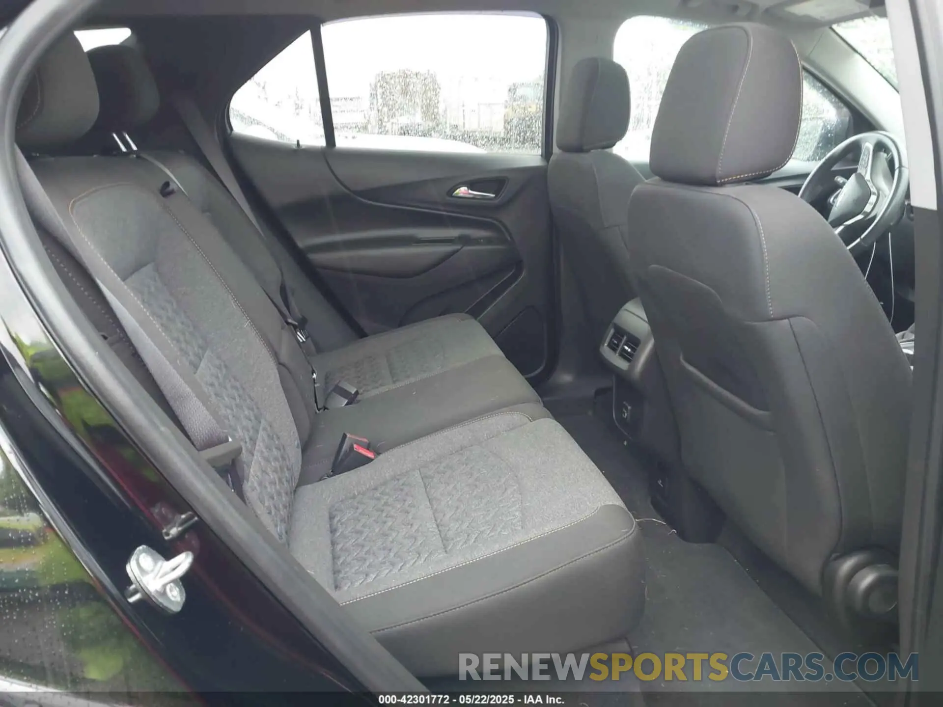 8 fotografías del automóvil dañado 3GNAXUEV9NL110154 CHEVROLET EQUINOX 2022