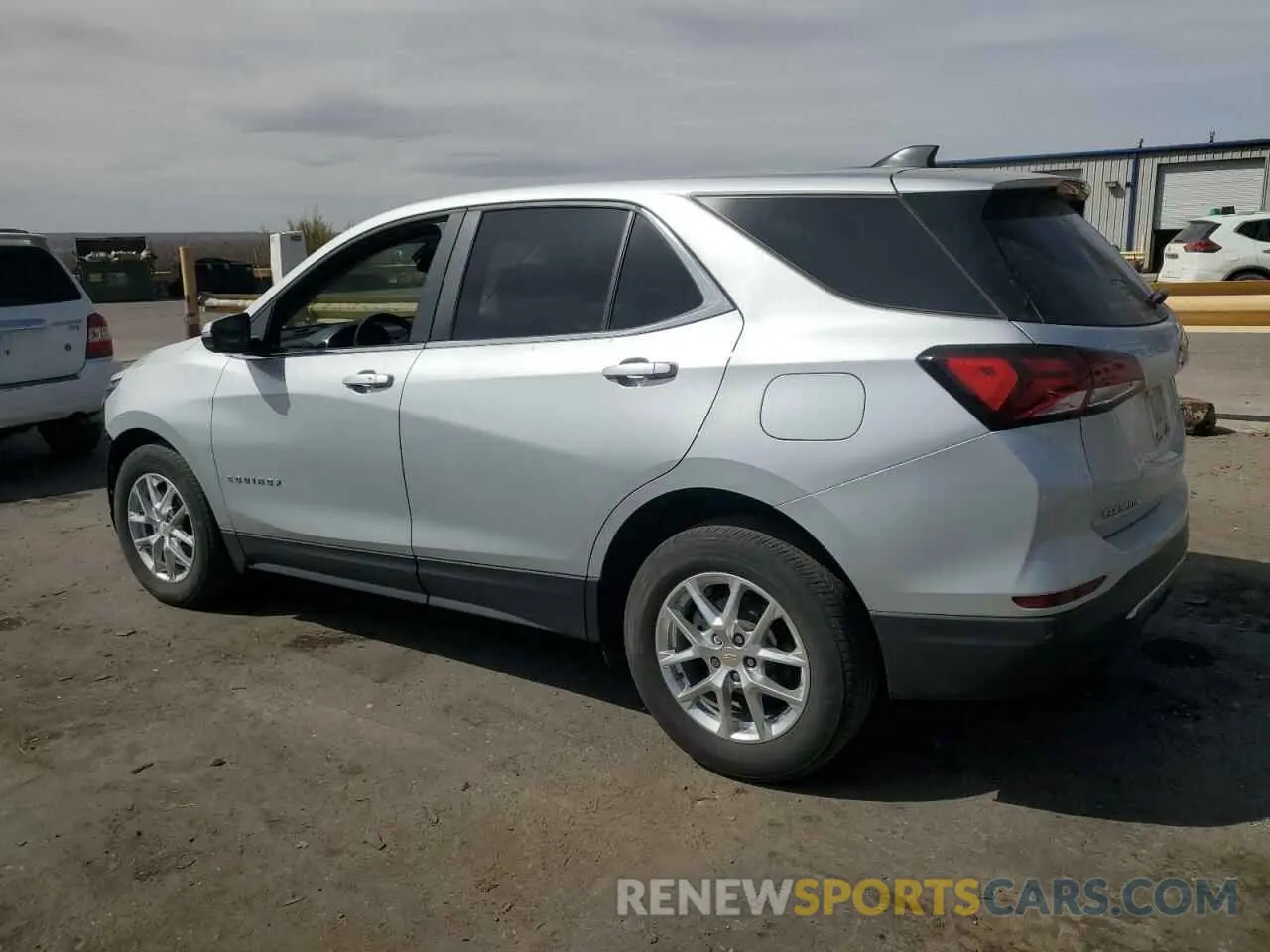 2 fotografías del automóvil dañado 3GNAXUEV9NL221805 CHEVROLET EQUINOX 2022