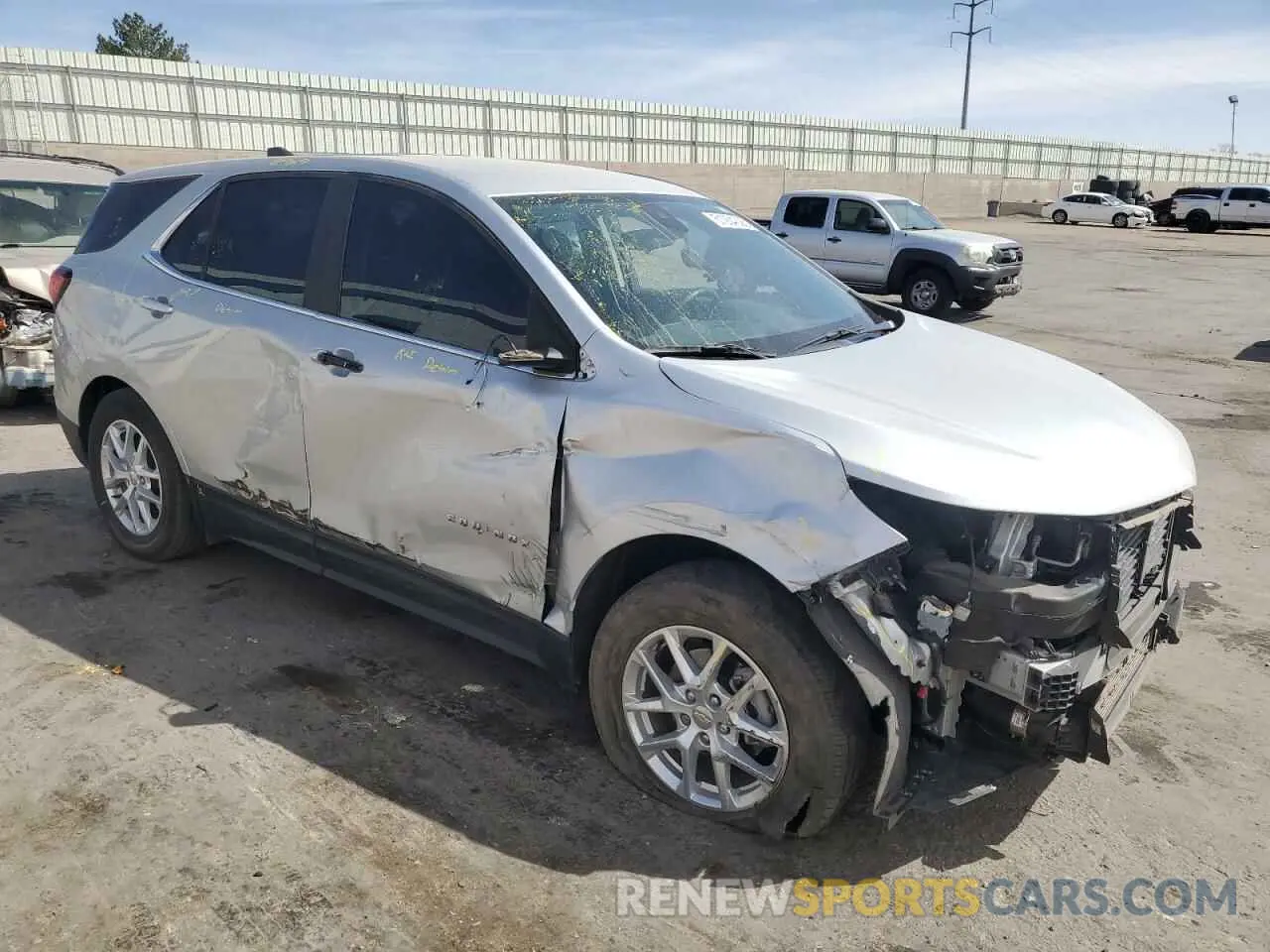 4 fotografías del automóvil dañado 3GNAXUEV9NL221805 CHEVROLET EQUINOX 2022