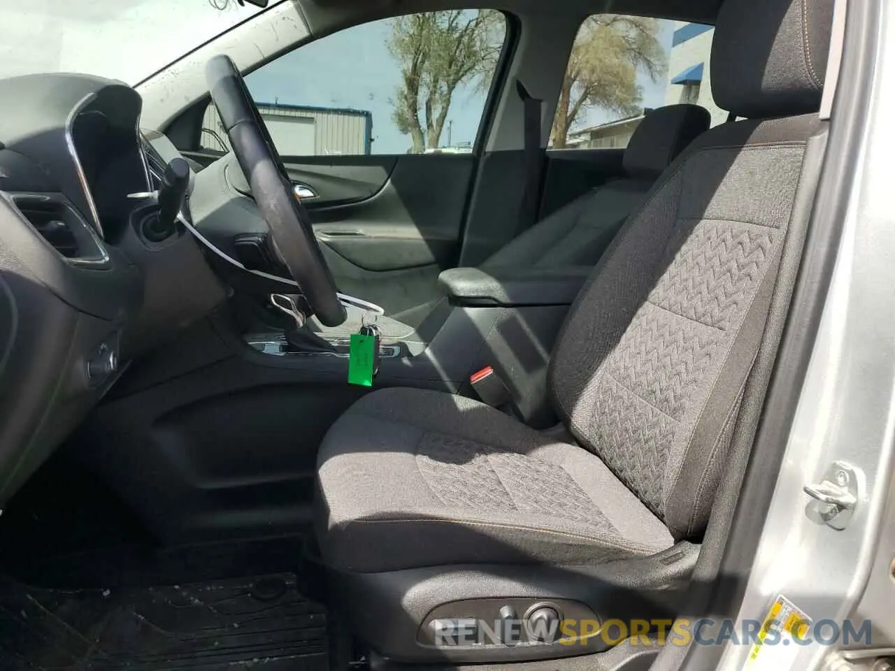 7 fotografías del automóvil dañado 3GNAXUEV9NL221805 CHEVROLET EQUINOX 2022