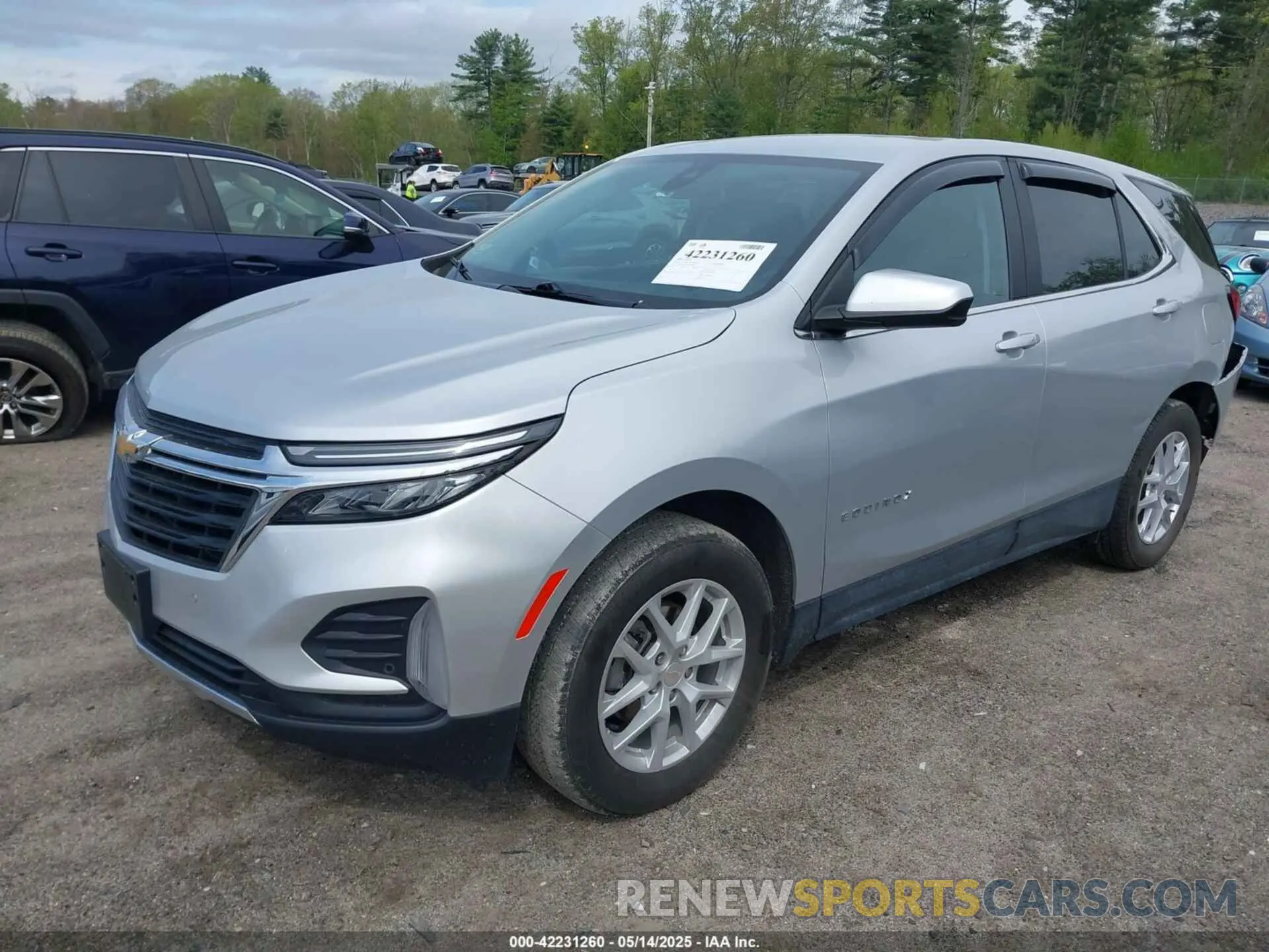 2 fotografías del automóvil dañado 3GNAXUEV9NL228902 CHEVROLET EQUINOX 2022