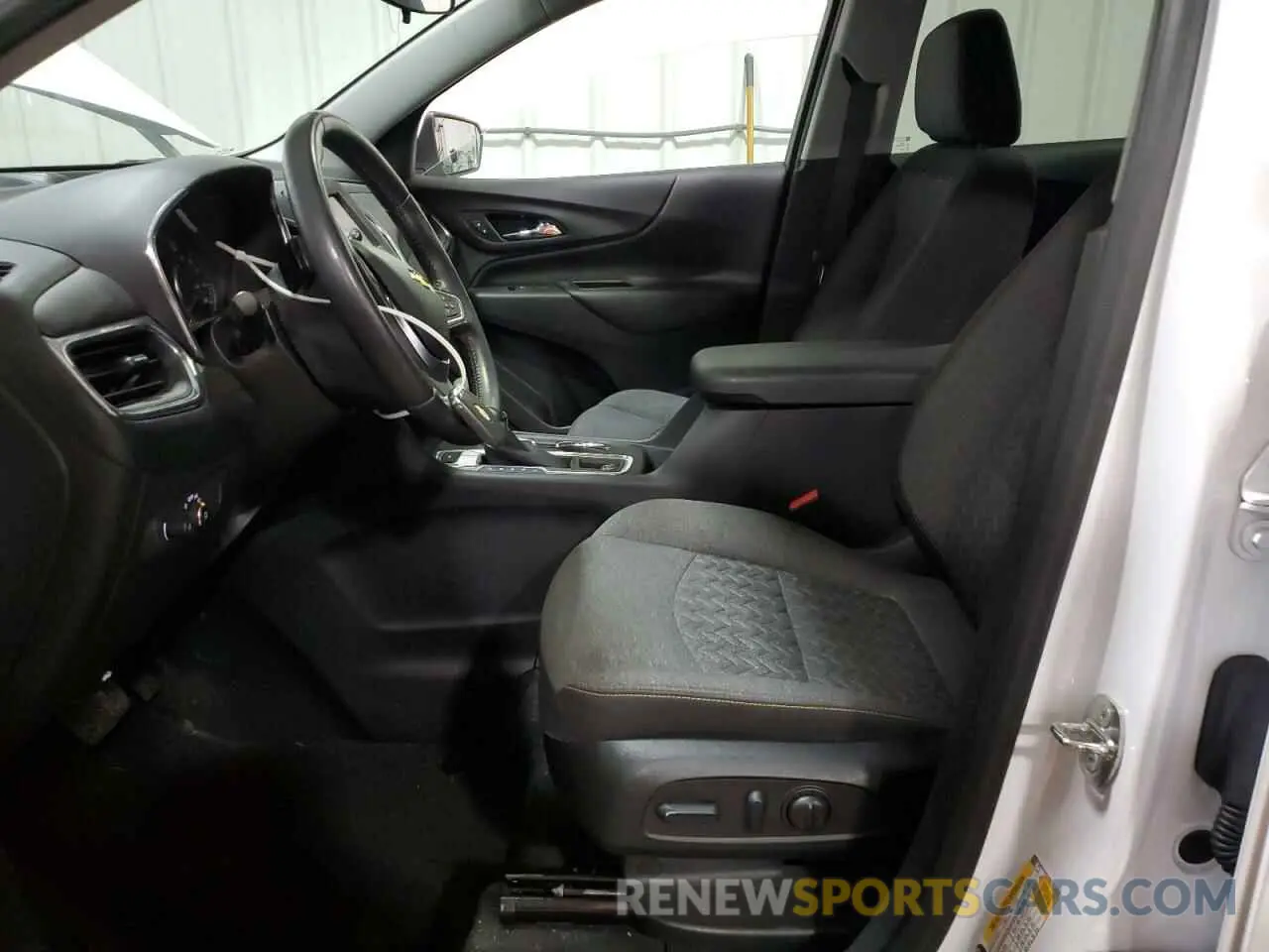 7 fotografías del automóvil dañado 3GNAXUEV9NL273998 CHEVROLET EQUINOX 2022