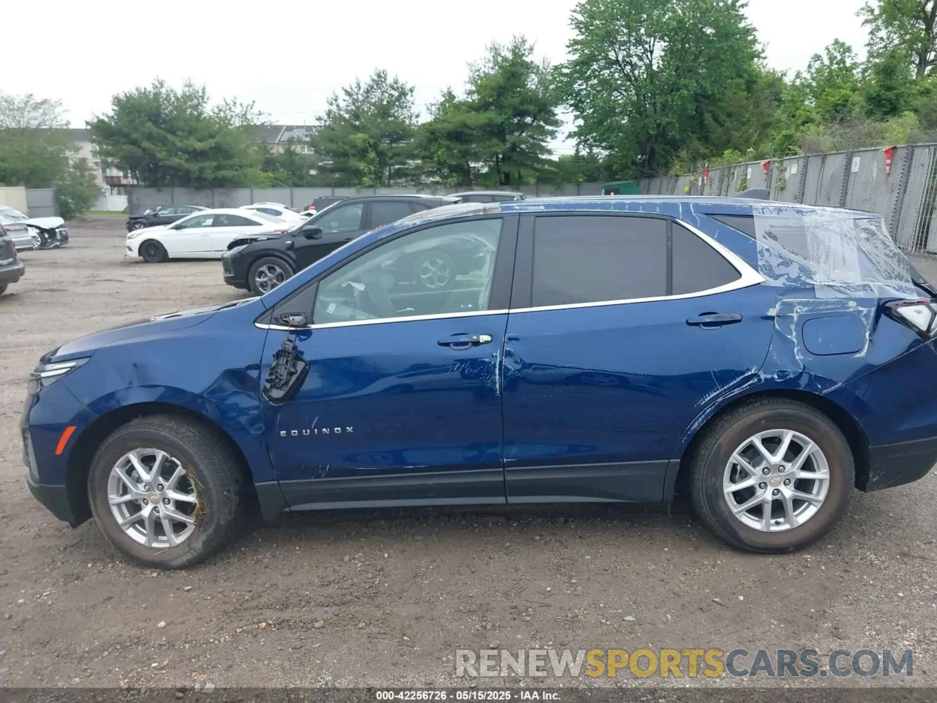 14 fotografías del automóvil dañado 3GNAXUEVXNL313294 CHEVROLET EQUINOX 2022