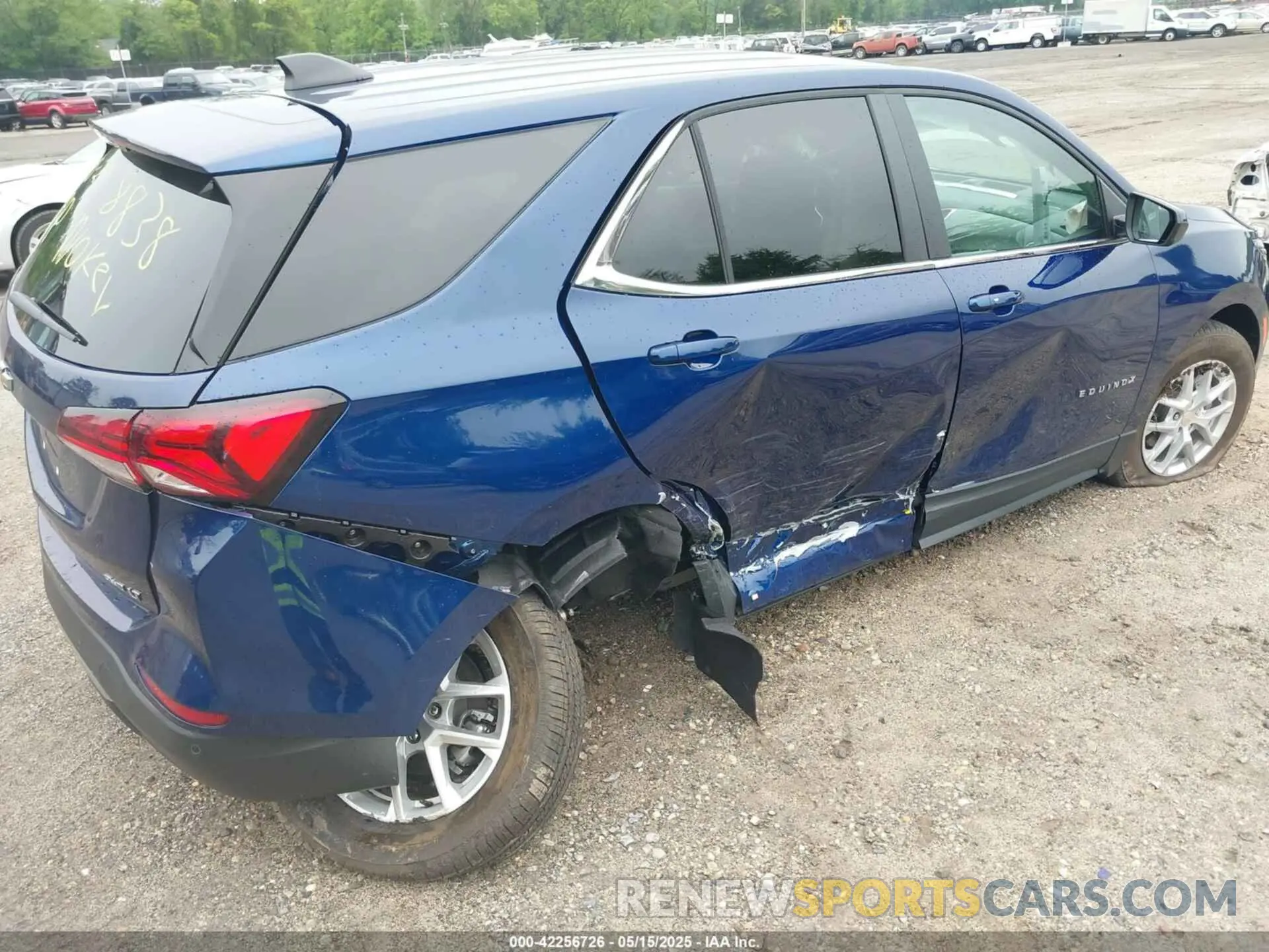 4 fotografías del automóvil dañado 3GNAXUEVXNL313294 CHEVROLET EQUINOX 2022