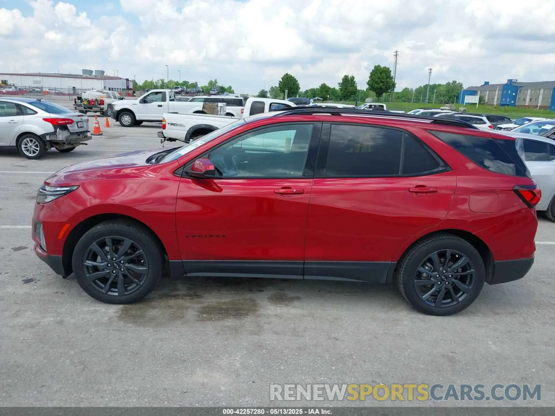 14 fotografías del automóvil dañado 3GNAXWEV9NS181906 CHEVROLET EQUINOX 2022