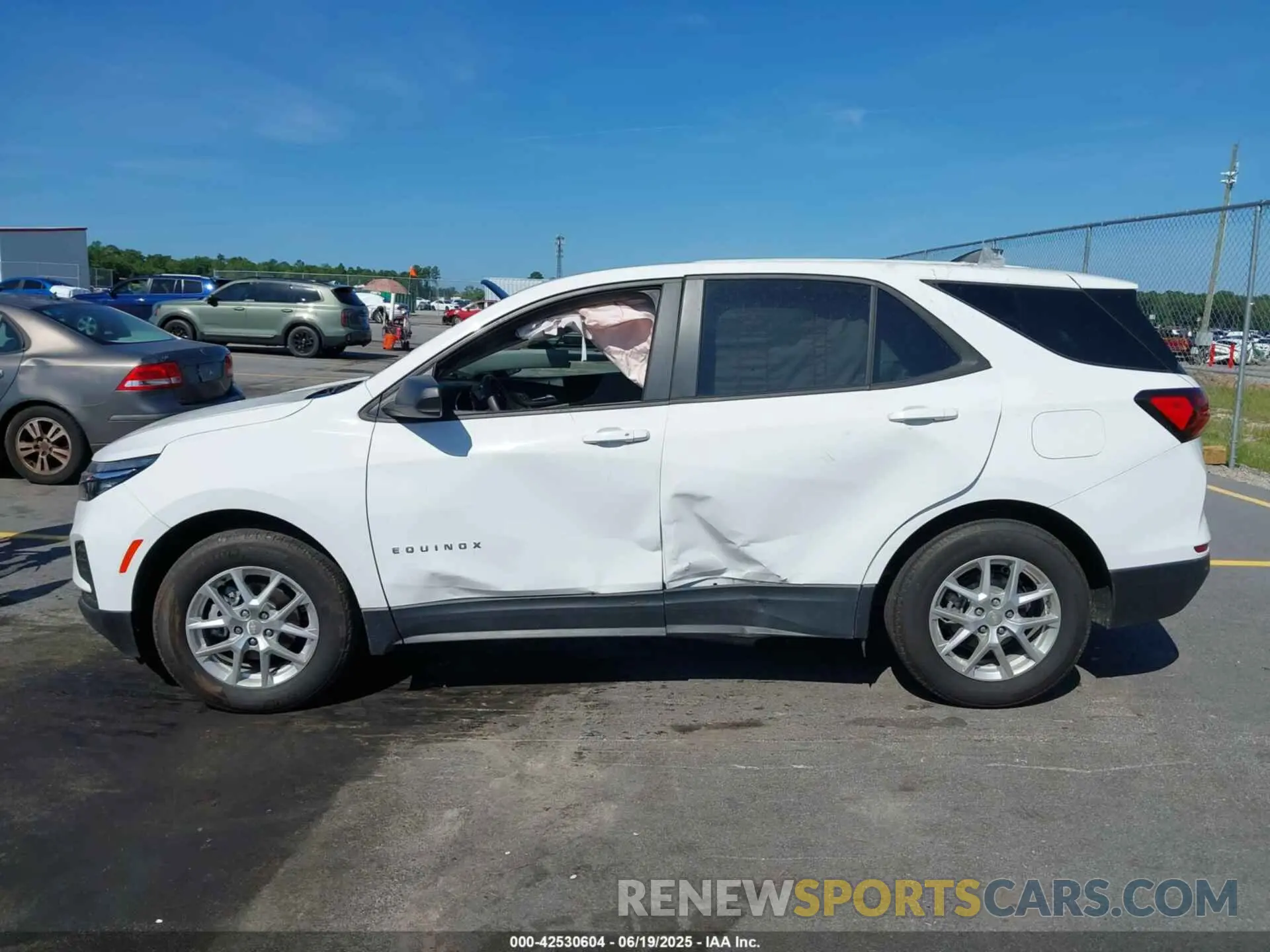 14 fotografías del automóvil dañado 3GNAXFEG6PL253871 CHEVROLET EQUINOX 2023
