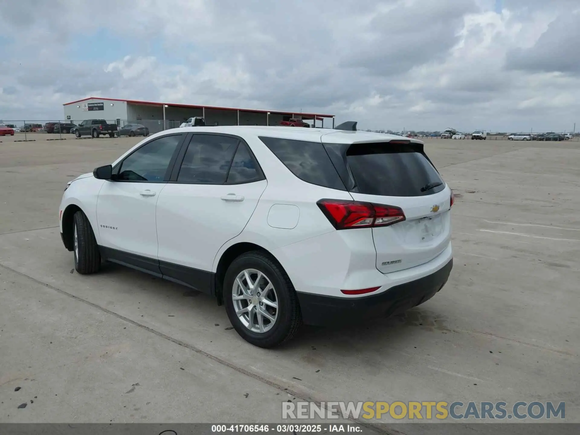 3 fotografías del automóvil dañado 3GNAXHEG0PL168018 CHEVROLET EQUINOX 2023