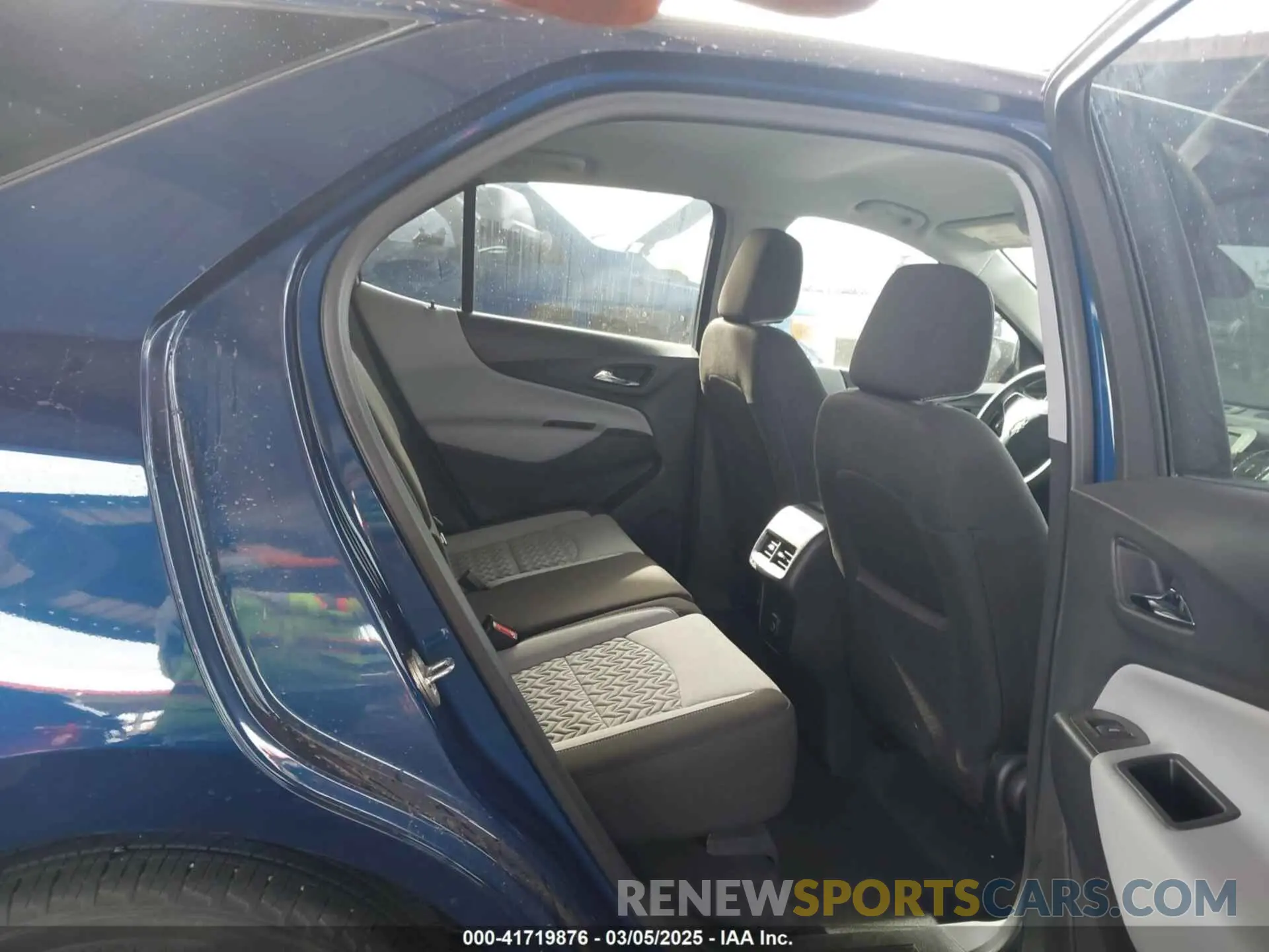 8 fotografías del automóvil dañado 3GNAXHEG1PL166357 CHEVROLET EQUINOX 2023