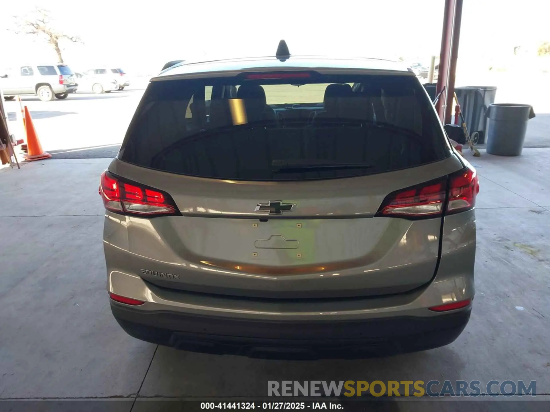 16 fotografías del automóvil dañado 3GNAXHEG2PL159109 CHEVROLET EQUINOX 2023