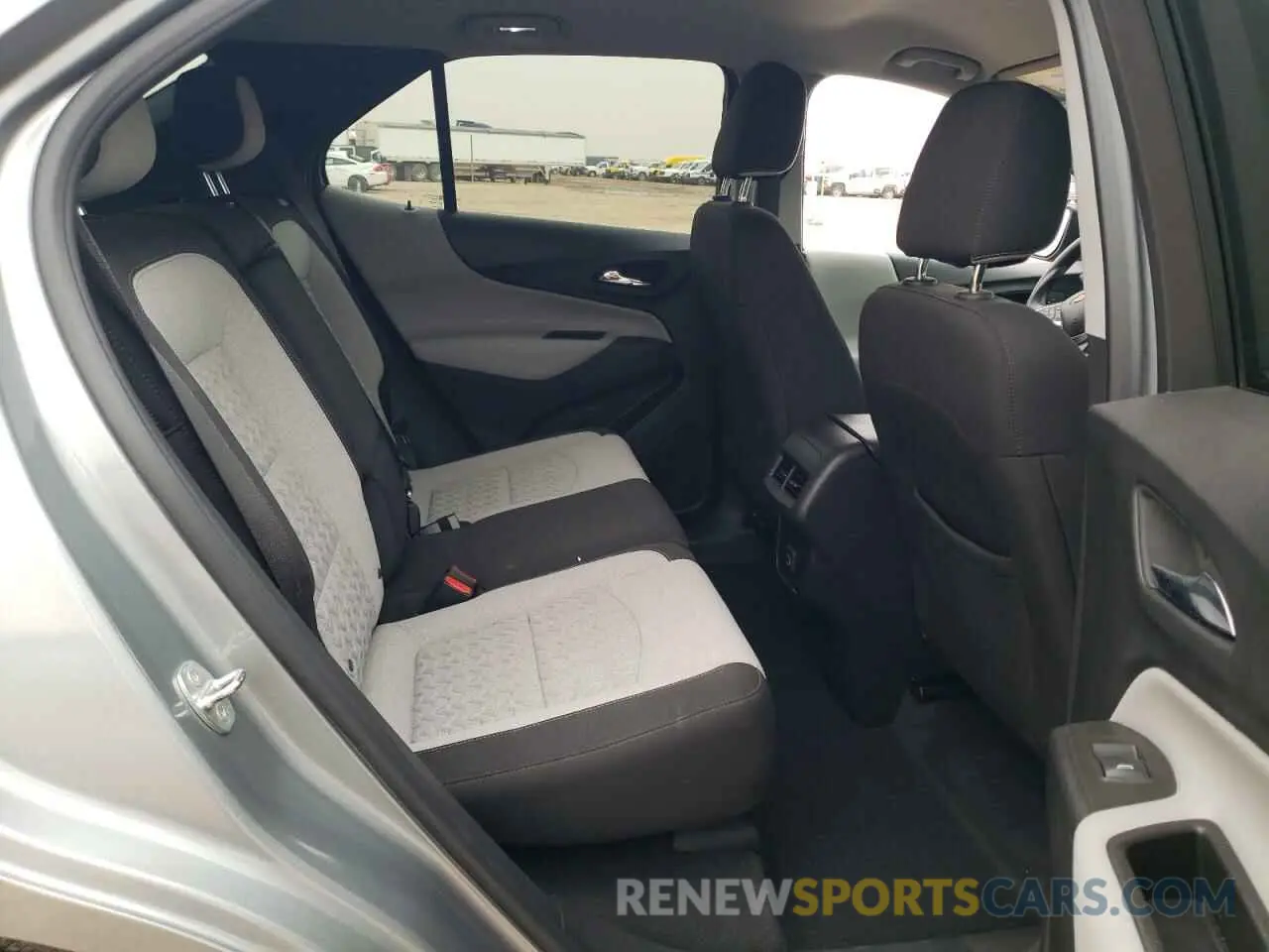 12 fotografías del automóvil dañado 3GNAXHEG3PL155828 CHEVROLET EQUINOX 2023
