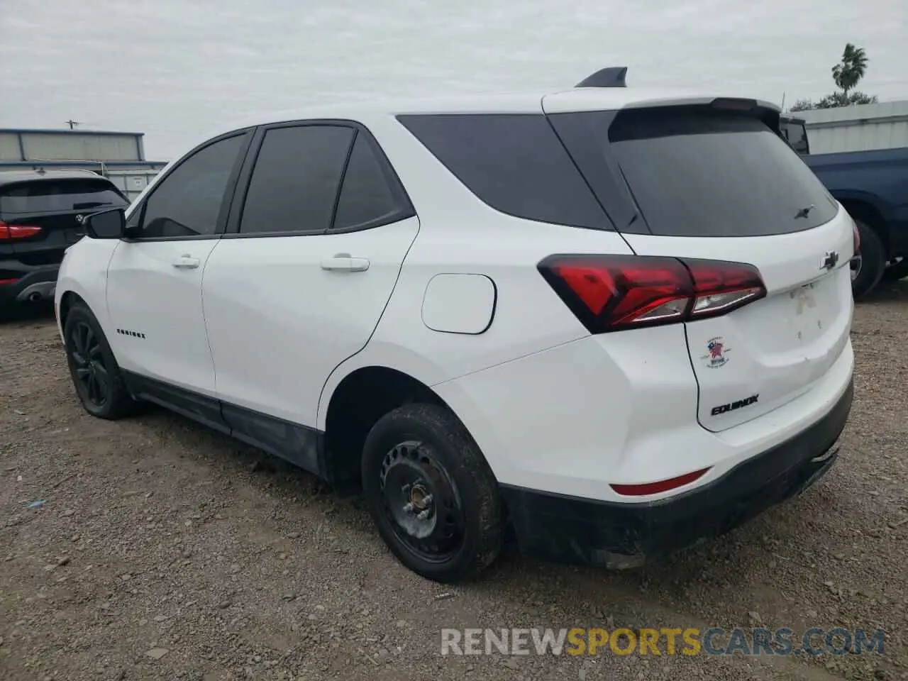 2 fotografías del automóvil dañado 3GNAXHEG4PL206530 CHEVROLET EQUINOX 2023