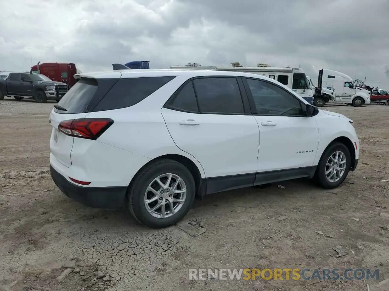 3 fotografías del automóvil dañado 3GNAXHEG5PL163588 CHEVROLET EQUINOX 2023