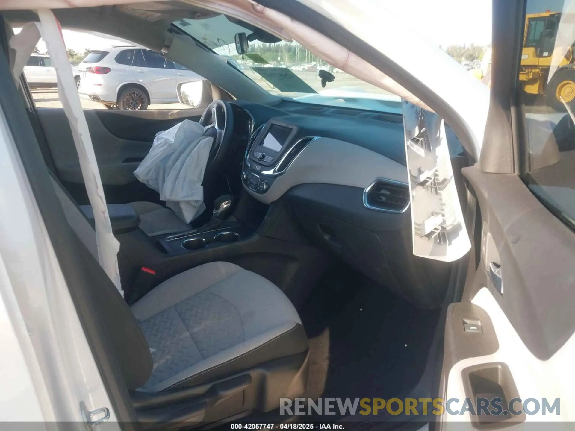 5 fotografías del automóvil dañado 3GNAXHEG5PL273072 CHEVROLET EQUINOX 2023