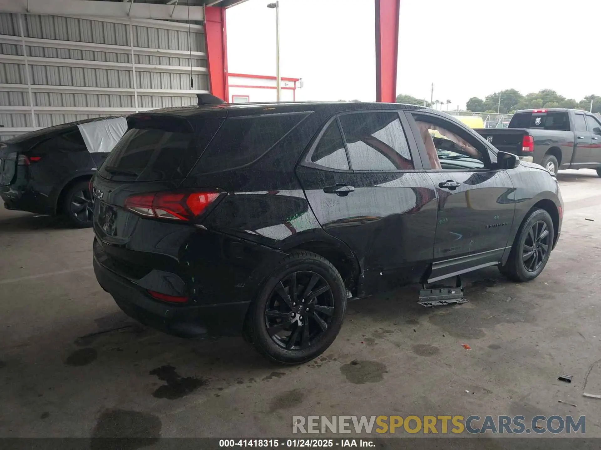 4 fotografías del automóvil dañado 3GNAXHEG6PL143446 CHEVROLET EQUINOX 2023