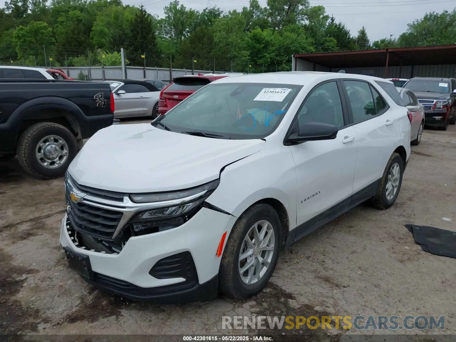 2 fotografías del automóvil dañado 3GNAXHEG9PL178112 CHEVROLET EQUINOX 2023