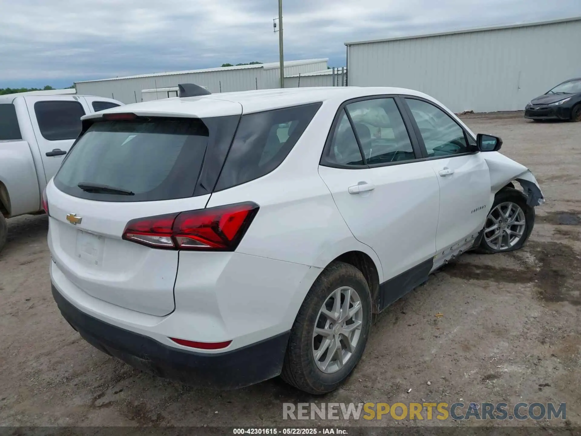 4 fotografías del automóvil dañado 3GNAXHEG9PL178112 CHEVROLET EQUINOX 2023