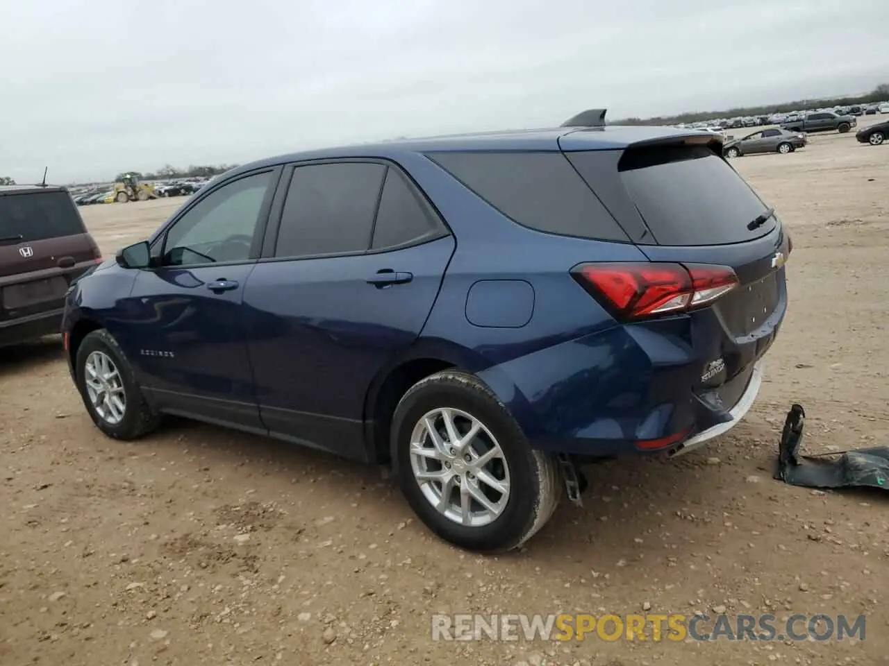 2 fotografías del automóvil dañado 3GNAXHEG9PL200352 CHEVROLET EQUINOX 2023