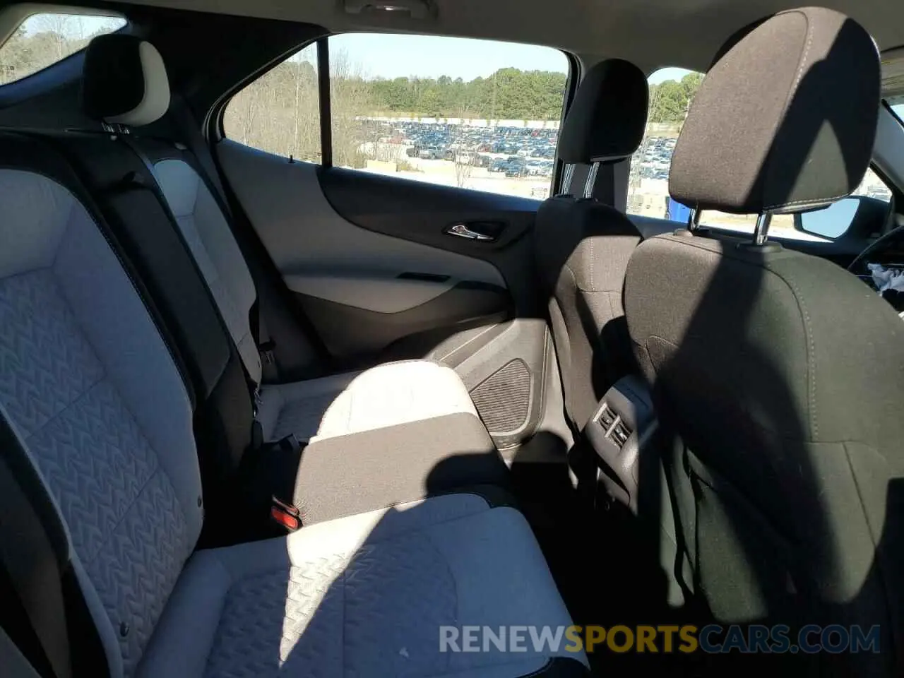 11 fotografías del automóvil dañado 3GNAXHEGXPL101250 CHEVROLET EQUINOX 2023