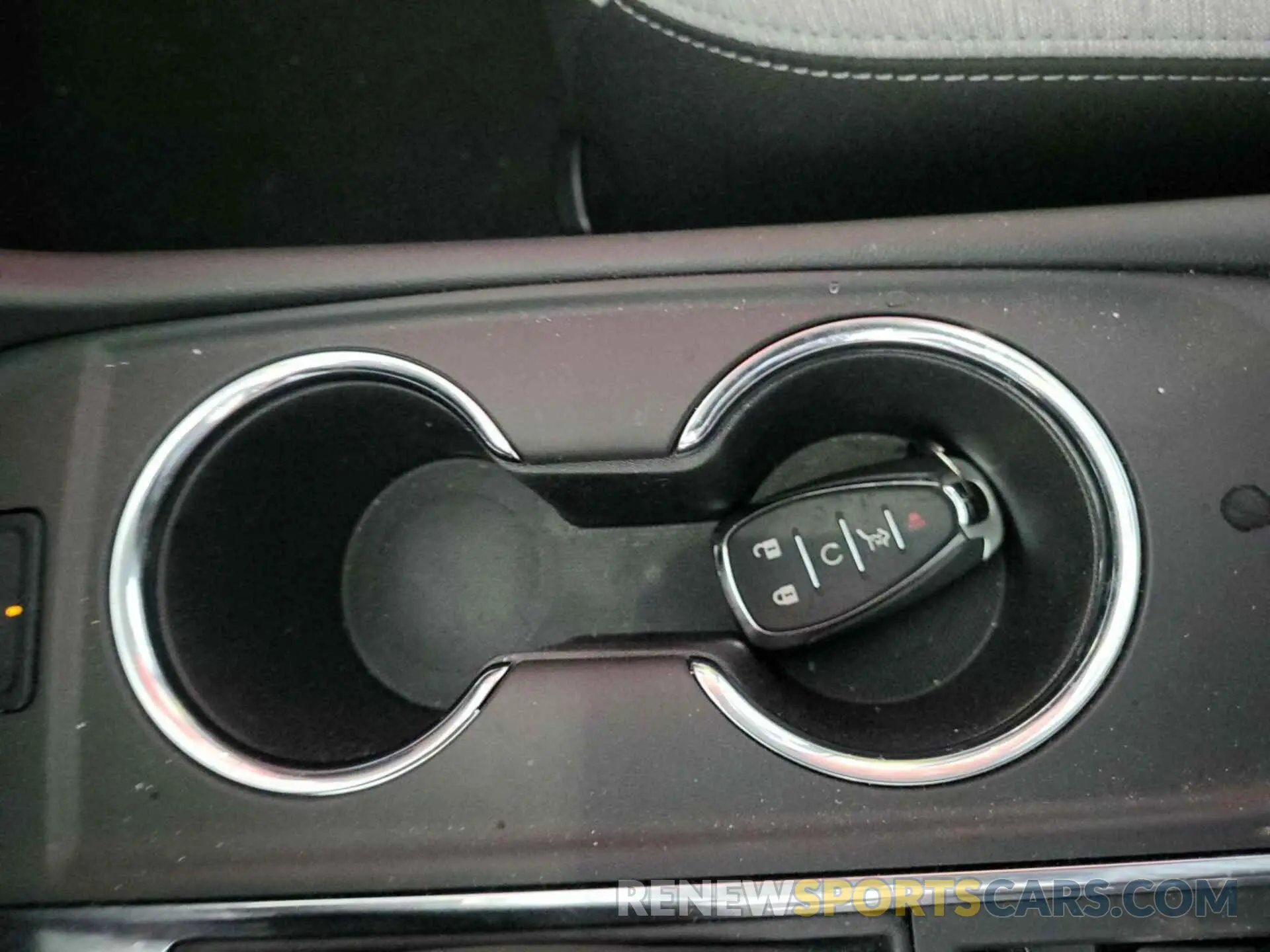2 fotografías del automóvil dañado 3GNAXJEG0PL124639 CHEVROLET EQUINOX 2023