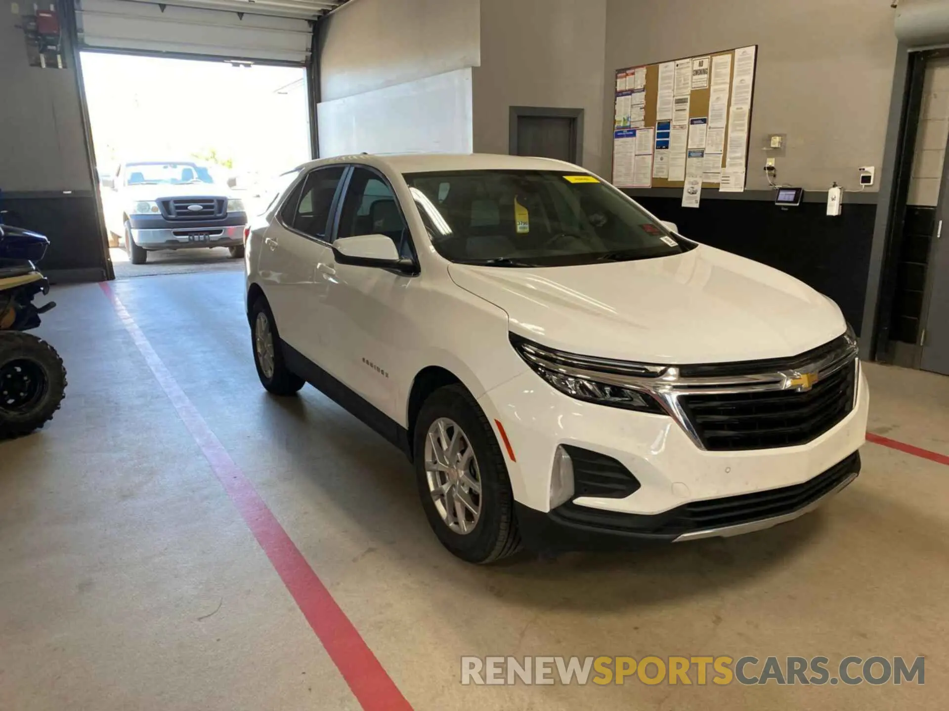 3 fotografías del automóvil dañado 3GNAXJEG1PL117523 CHEVROLET EQUINOX 2023