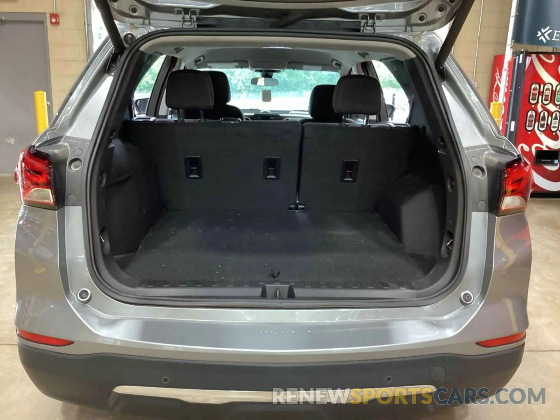 3 fotografías del automóvil dañado 3GNAXJEG1PS165786 CHEVROLET EQUINOX 2023