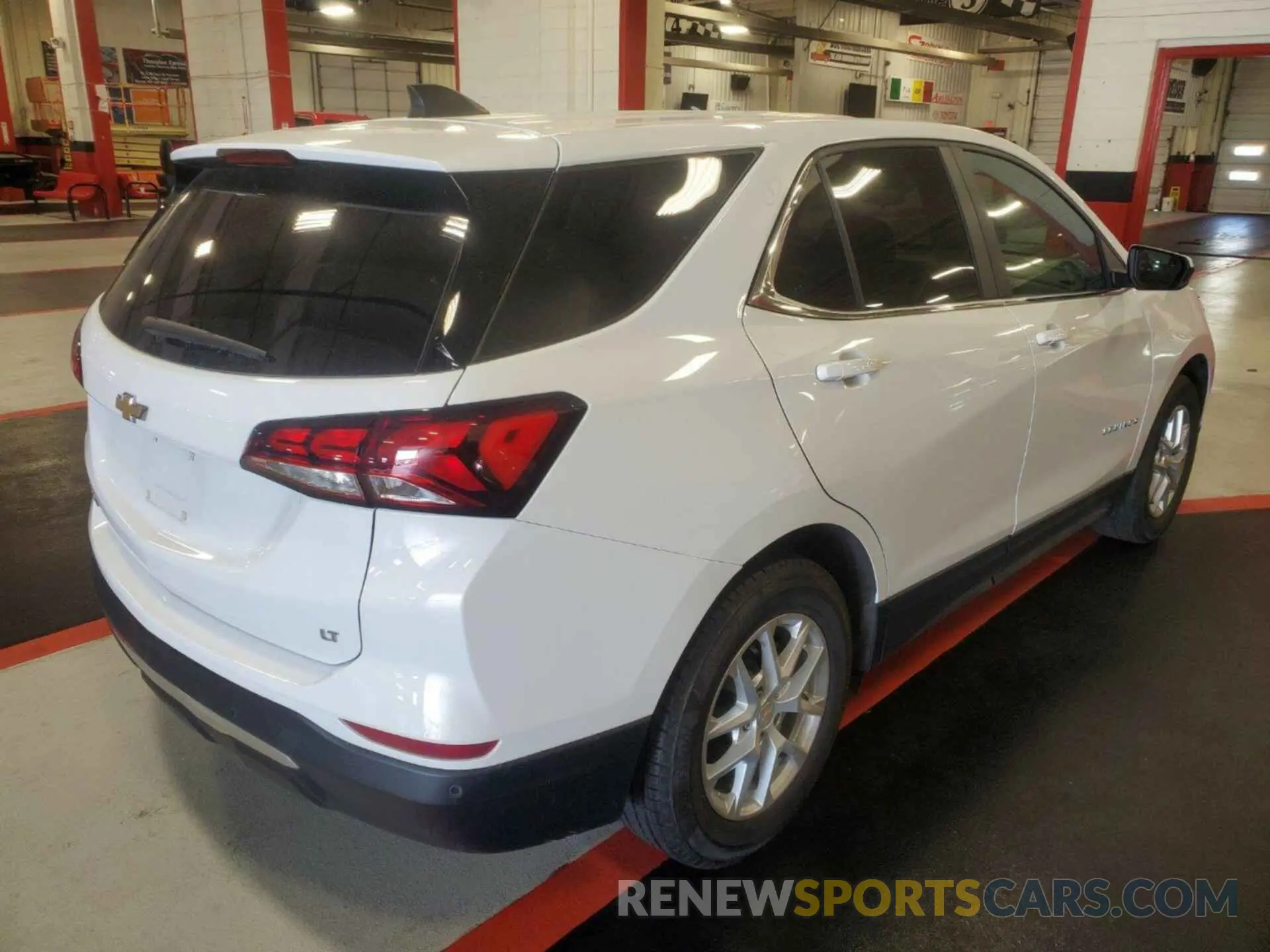 4 fotografías del automóvil dañado 3GNAXJEG1PS211519 CHEVROLET EQUINOX 2023