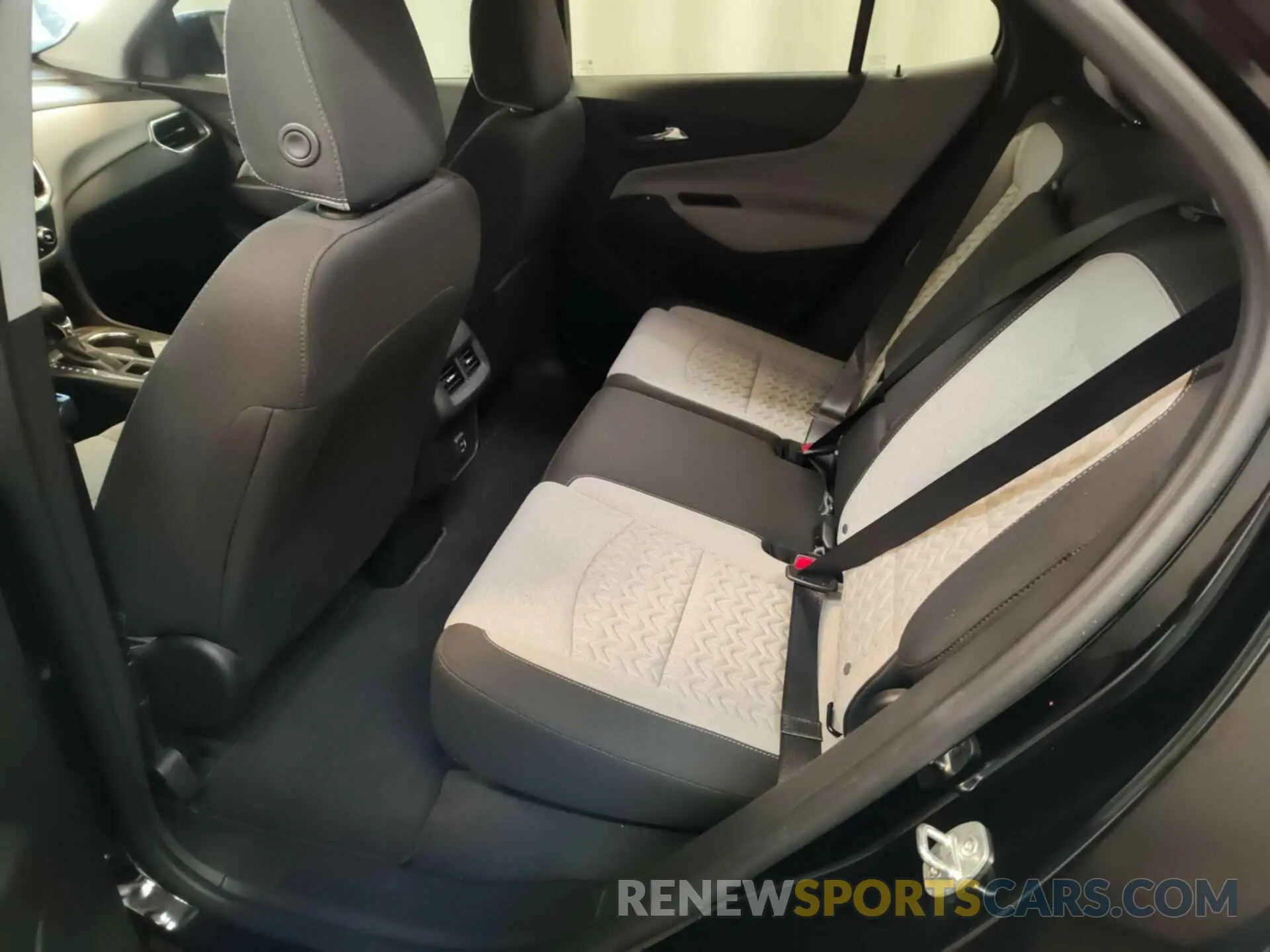 4 fotografías del automóvil dañado 3GNAXJEG2PL189802 CHEVROLET EQUINOX 2023