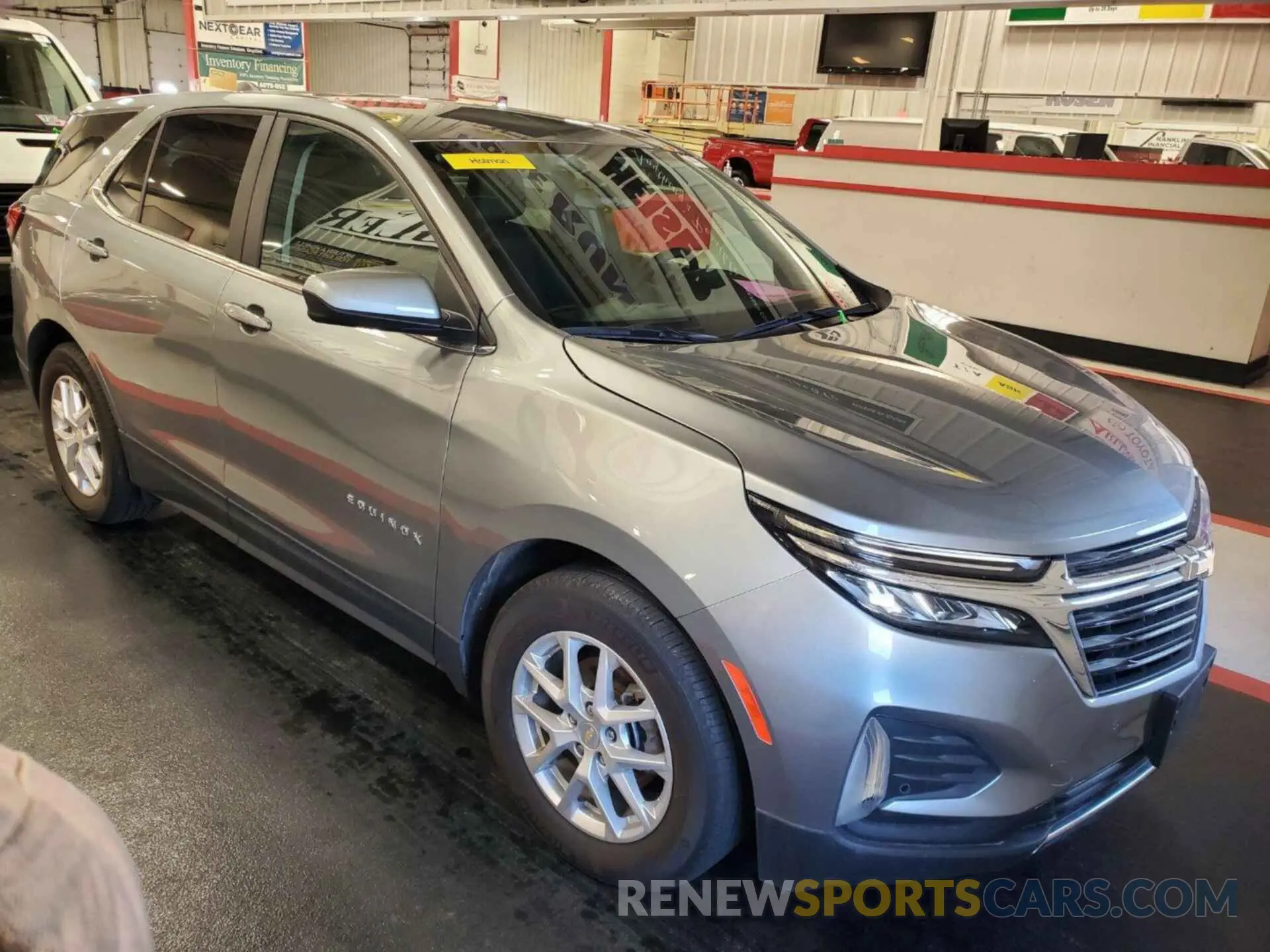 2 fotografías del automóvil dañado 3GNAXJEG4PS209554 CHEVROLET EQUINOX 2023