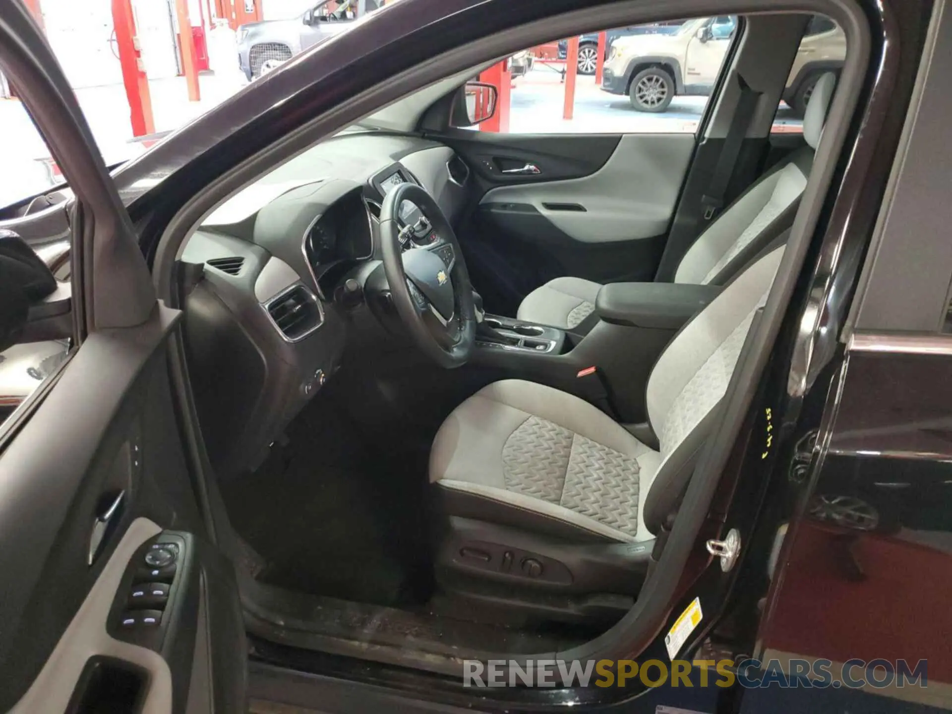 4 fotografías del automóvil dañado 3GNAXJEG5PL252827 CHEVROLET EQUINOX 2023