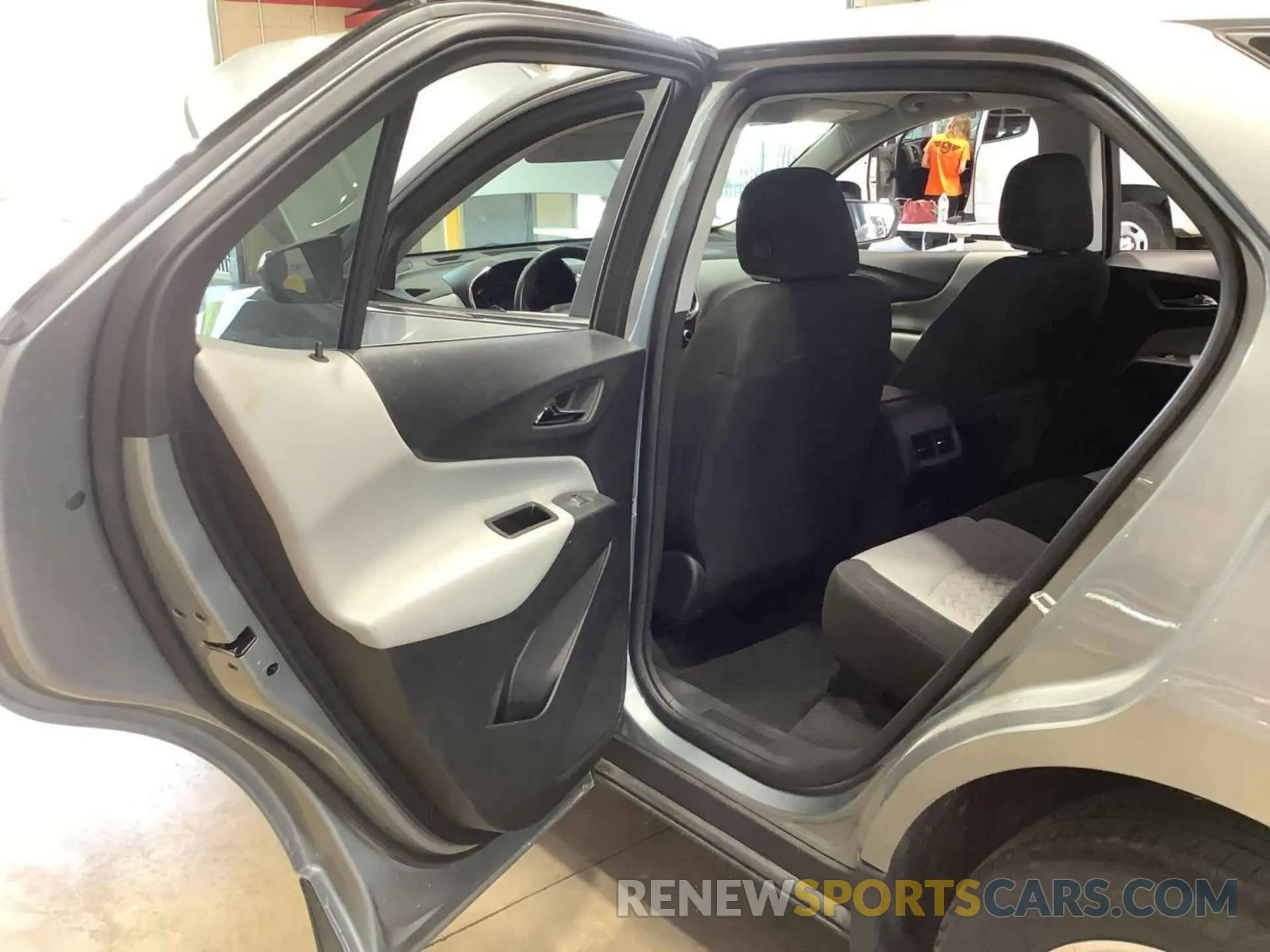 20 fotografías del automóvil dañado 3GNAXJEG6PS209071 CHEVROLET EQUINOX 2023