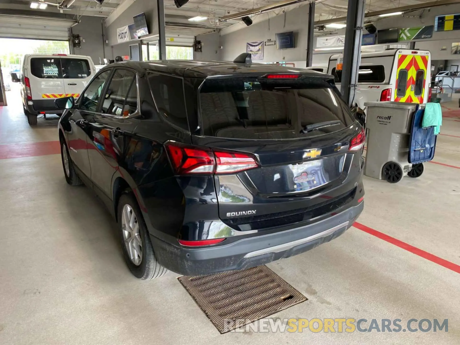 13 fotografías del automóvil dañado 3GNAXJEG9PL117916 CHEVROLET EQUINOX 2023
