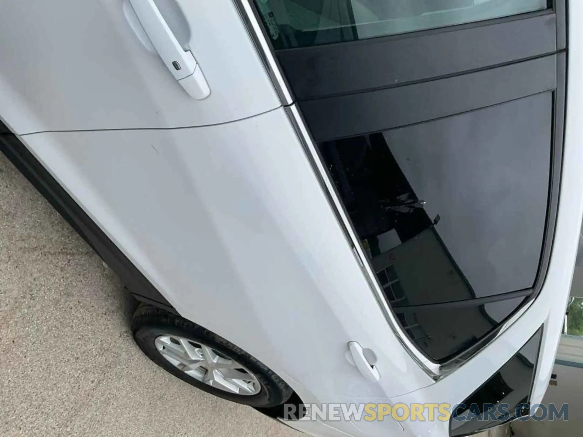 24 fotografías del automóvil dañado 3GNAXJEGXPL127774 CHEVROLET EQUINOX 2023