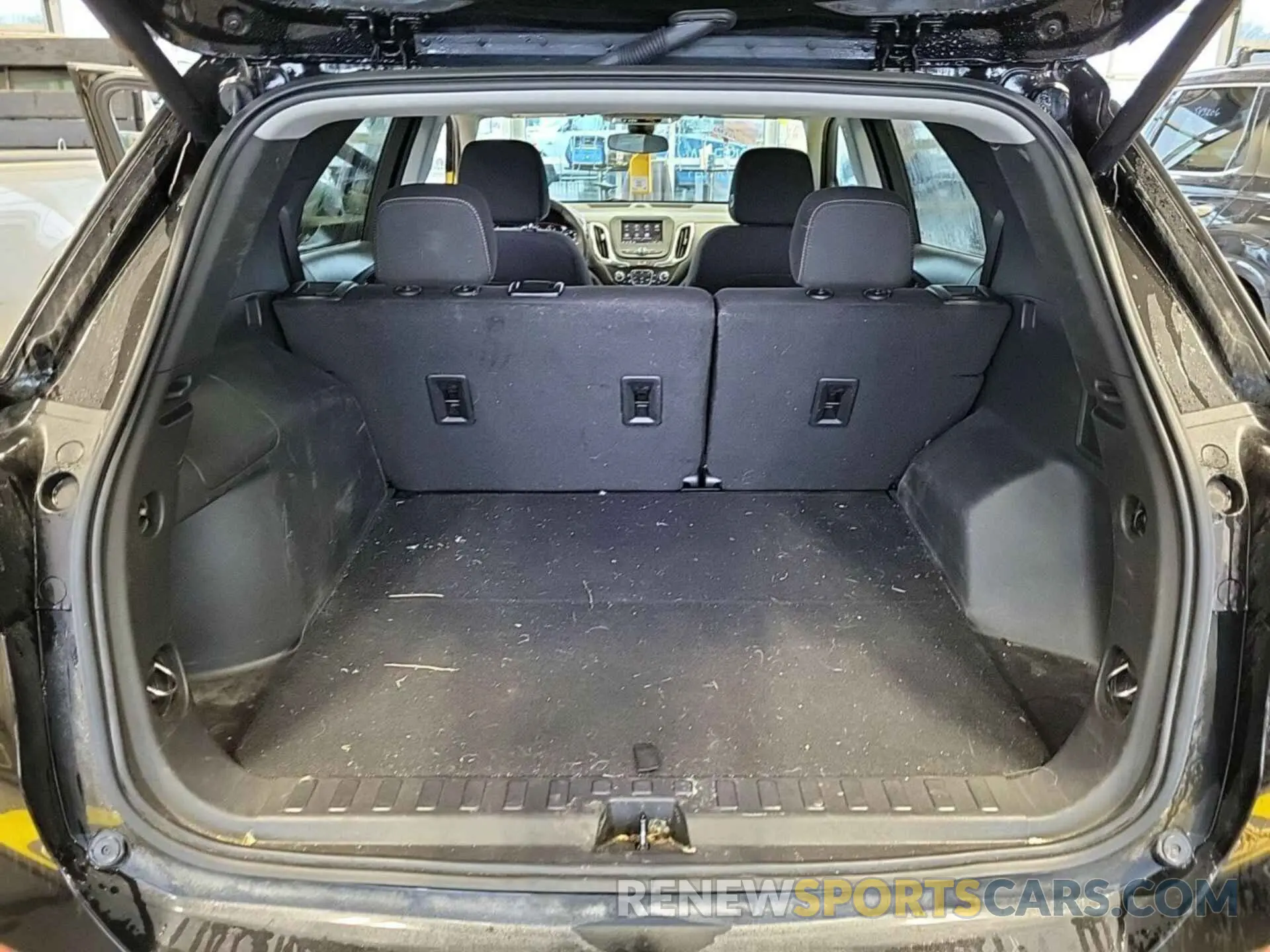 3 fotografías del automóvil dañado 3GNAXJEGXPL252919 CHEVROLET EQUINOX 2023