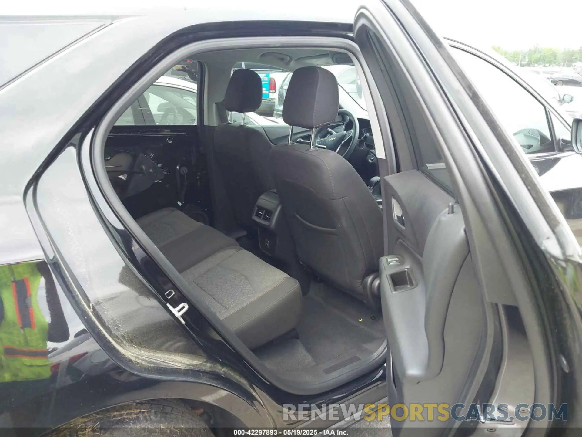 8 fotografías del automóvil dañado 3GNAXKEG0PL204271 CHEVROLET EQUINOX 2023